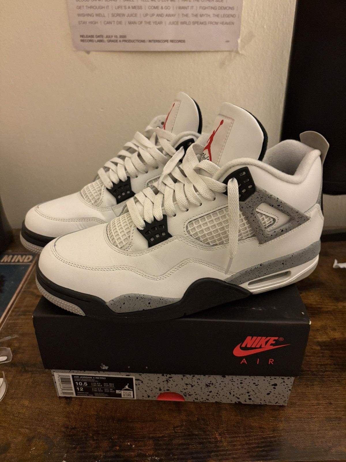 Nike Jordan 4s Retro White Cement (2025) Size US 10.5 / EU 43-44 - 2 Thumbnail
