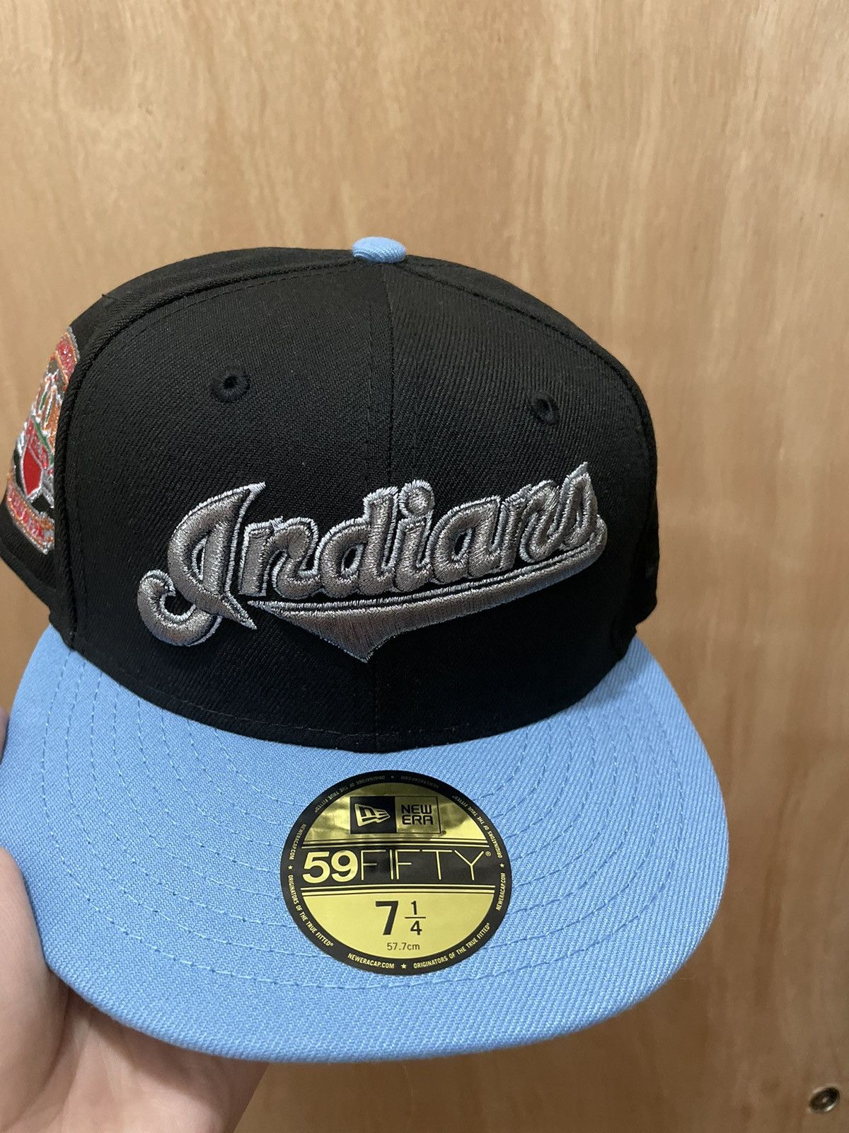 MLB Cleveland Indians 1994 jacobs field new era 7 1/4 Size ONE SIZE - 1 Thumbnail