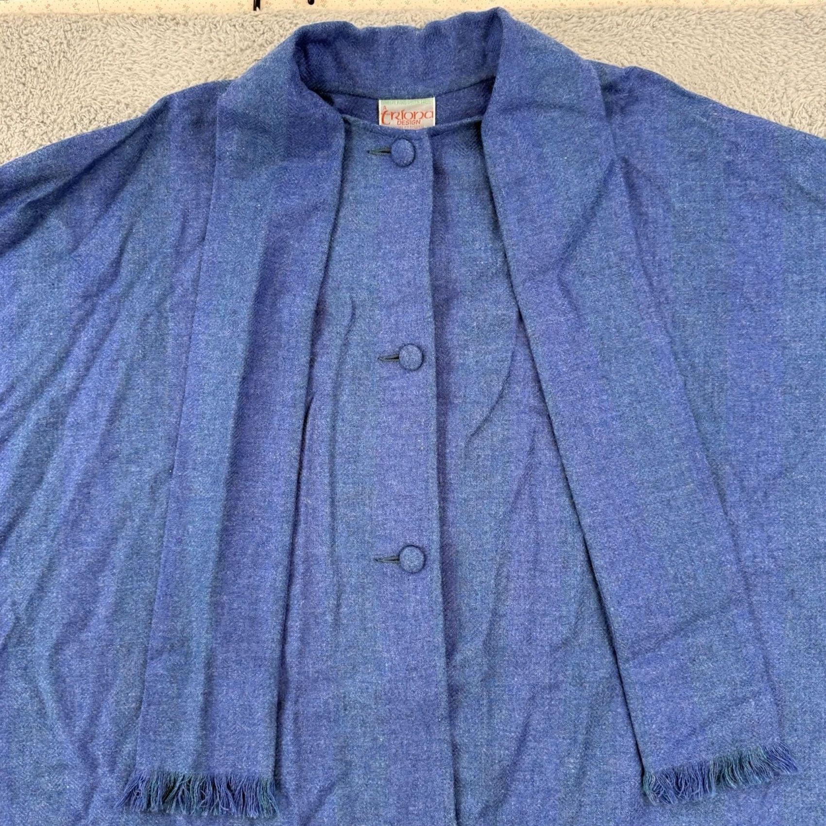 Vintage VINTAGE Triona Design Donegal Shawl Women’s One Size Blue Wool Cape Wrap Ireland Shawl/Wrap Bohemian Festival Button Closure Womens Size ONE SIZE - 3 Thumbnail