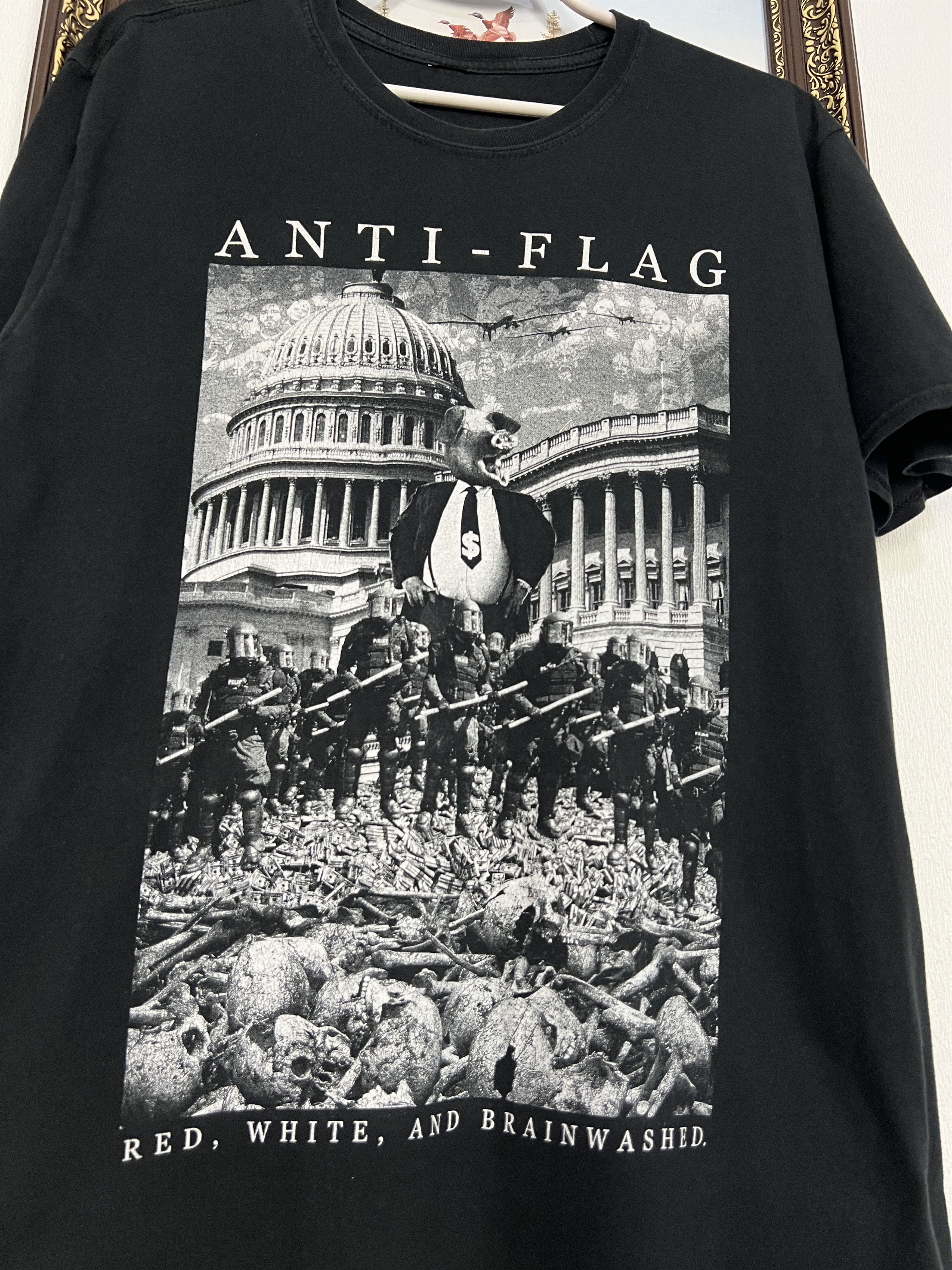Vintage Anti Flag Over Print Tee Shirt Rare Brainwashes Hype Rare Size US M / EU 48-50 / 2 - 3 Thumbnail