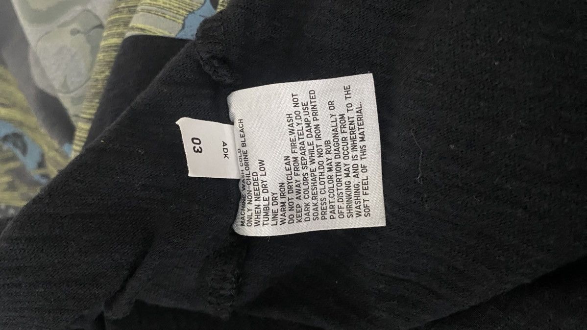 Uniqlo Uniqlo x Hokusai Size US M / EU 48-50 / 2 - 6 Thumbnail