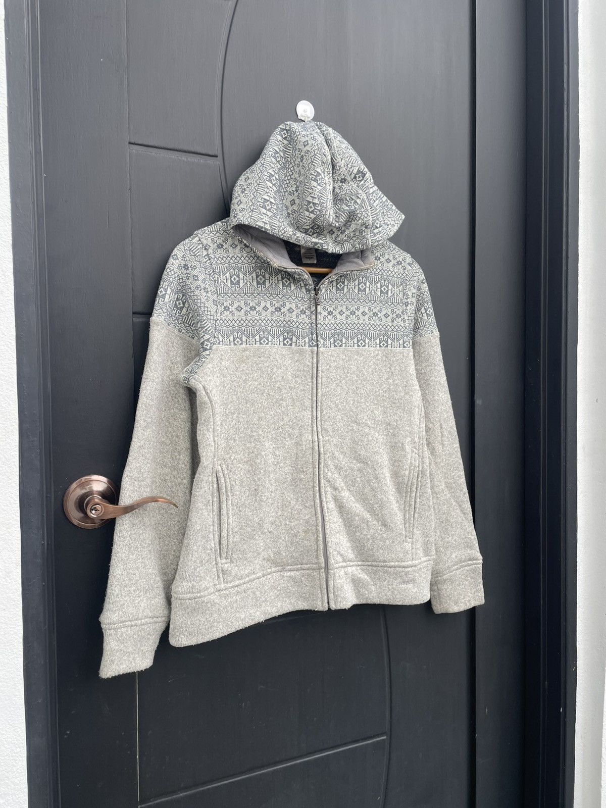 Patagonia Vintage Patagonia Zipper Hoodie Nice Design Size S / US 4 / IT 40 - 4 Thumbnail