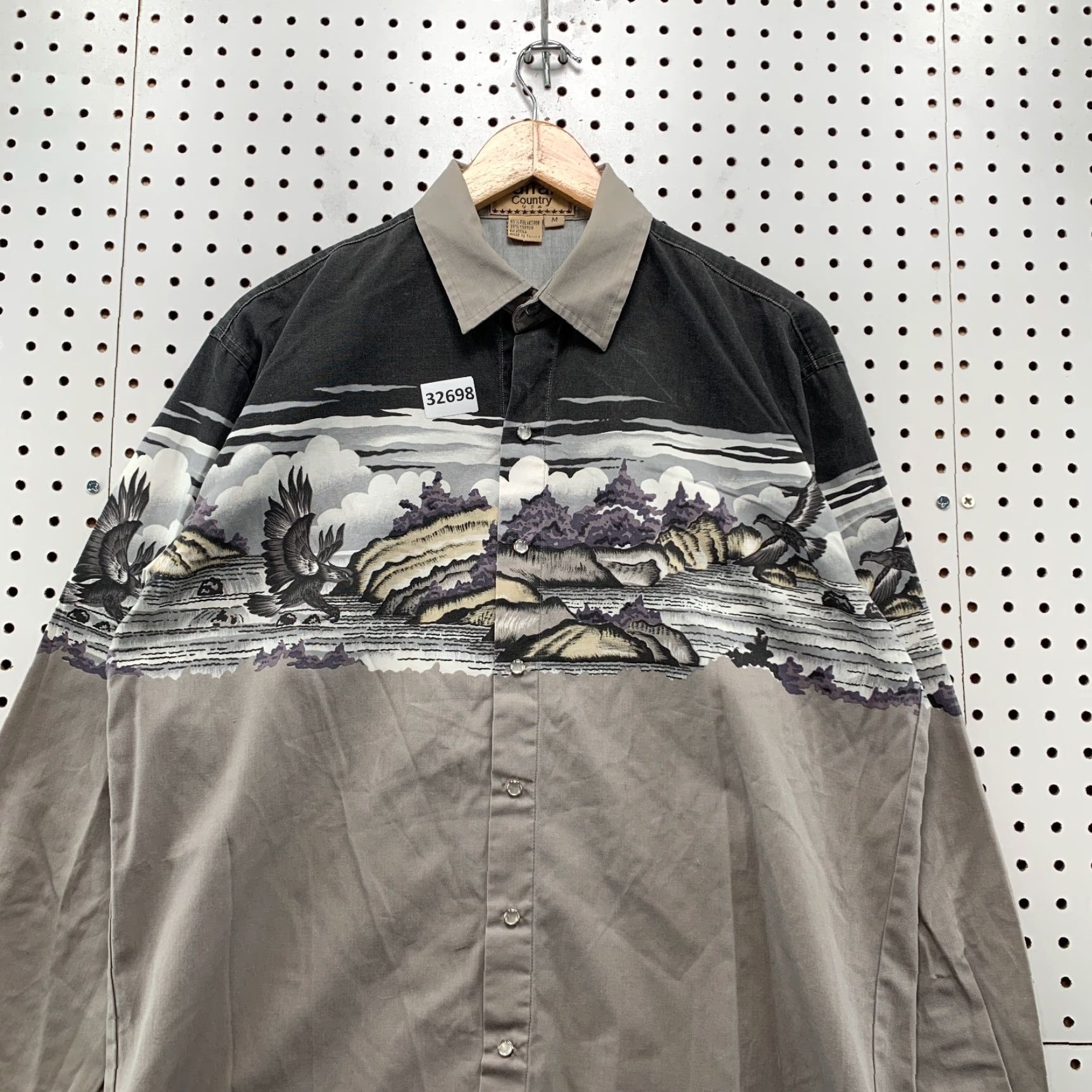 Vintage VINTAGE Buffalo Country Shirt Mens Medium Gray Outdoor 22.5x32 Snap Button-Up Collared Long Sleeve Western Pattern Animal Print Size US M / EU 48-50 / 2 - 3 Thumbnail