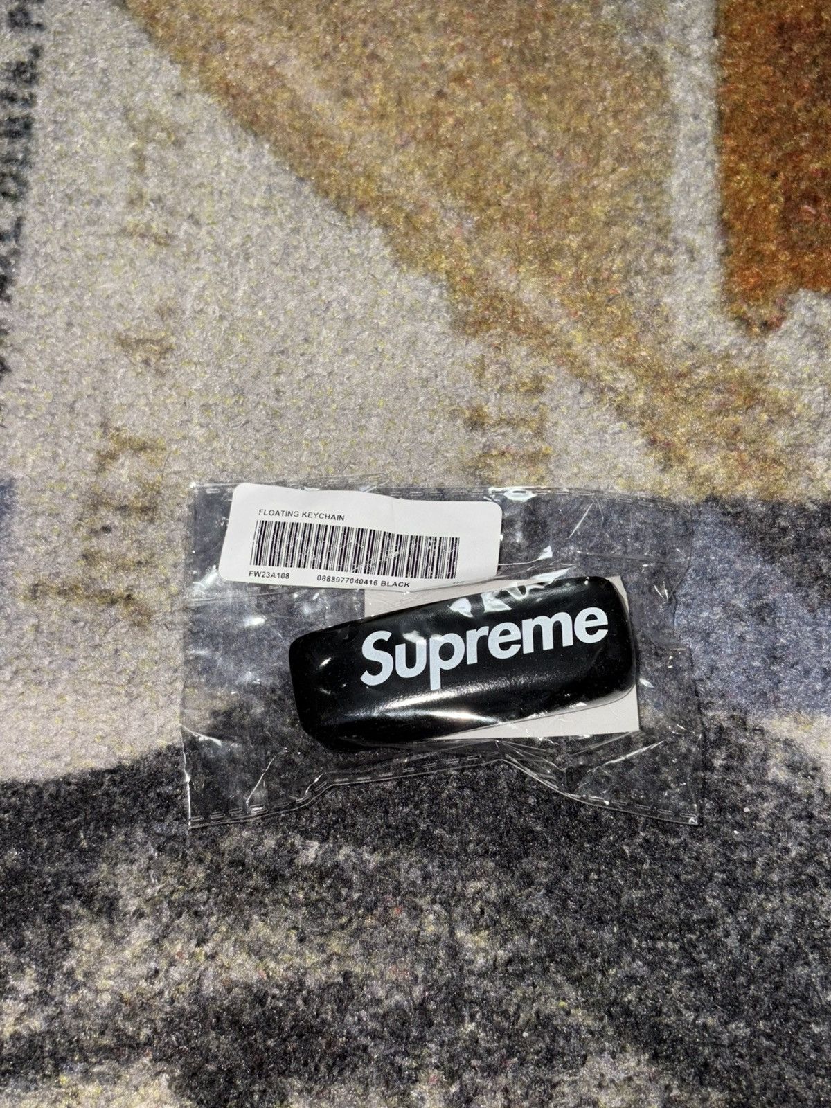 Supreme Supreme Floating Keychain Black Size ONE SIZE - 1 Thumbnail