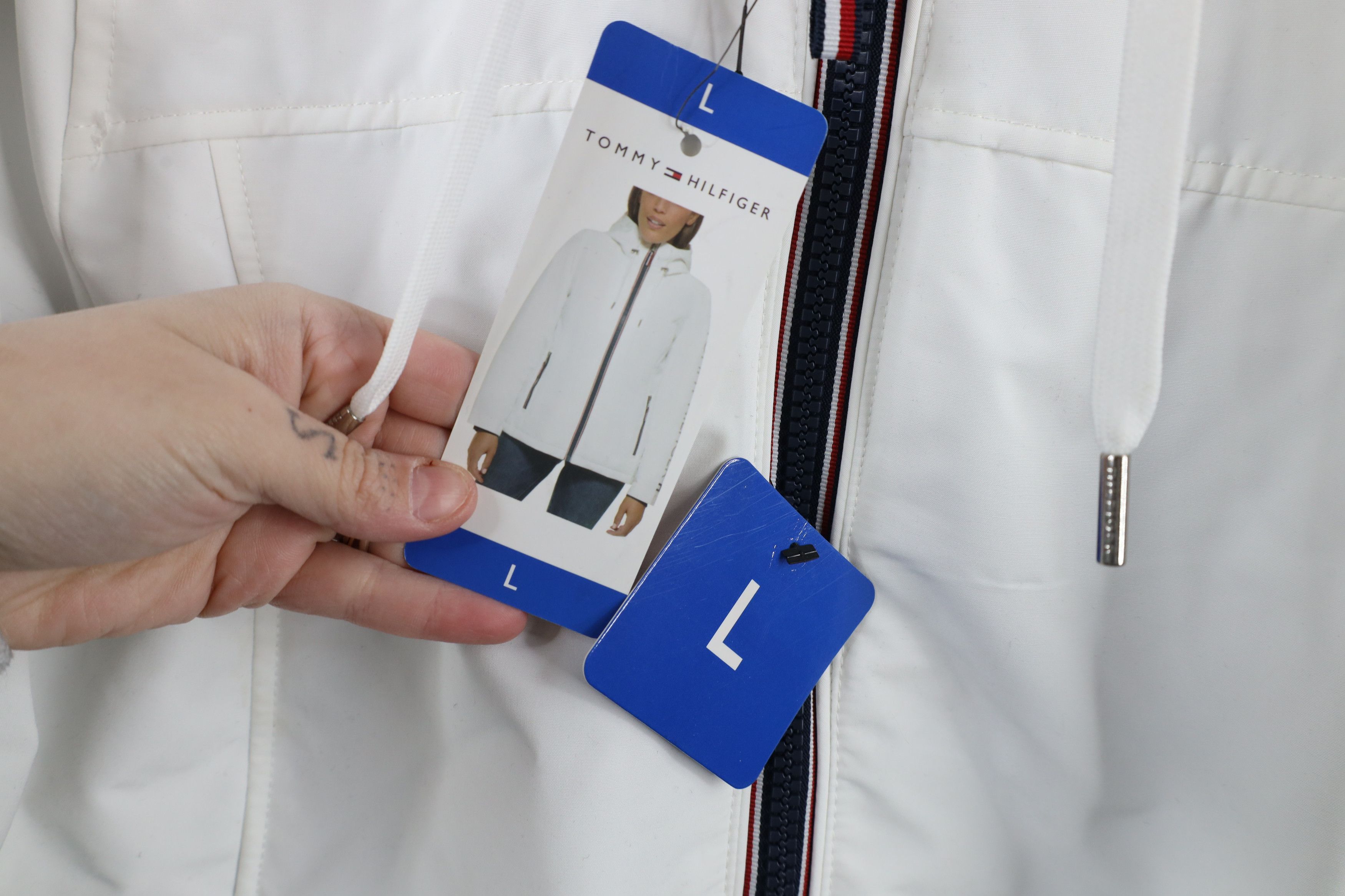 Tommy Hilfiger × Vintage New Tommy Hilfiger Fleece Lined Full Zip Hooded Jacket White Size L / US 10 / IT 46 - 6 Thumbnail