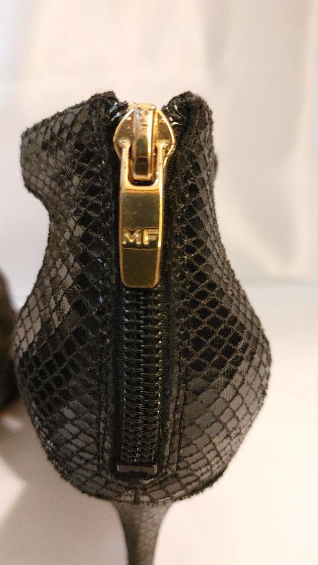 Marc Fisher Marc Fisher Heels Size 6M Size US 6 / IT 36 - 9 Thumbnail