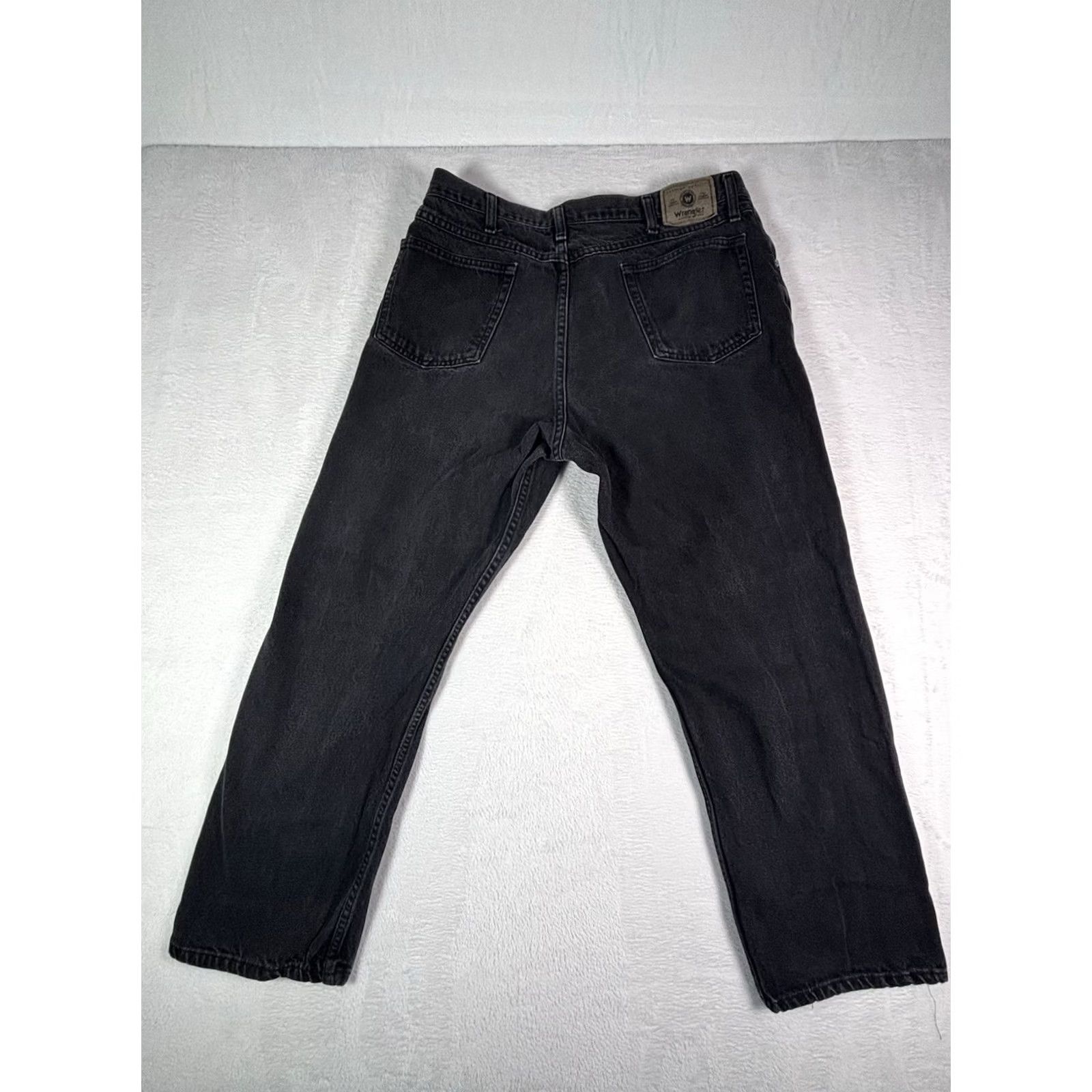Wrangler VINTAGE Wrangler Regular Fit Black Denim Jeans 97601CB Mens Size 38 X 30 Regular Jeans Black 5-Pocket Logo Cowboy USA Mens Size US 38 / EU 54 - 2 Thumbnail
