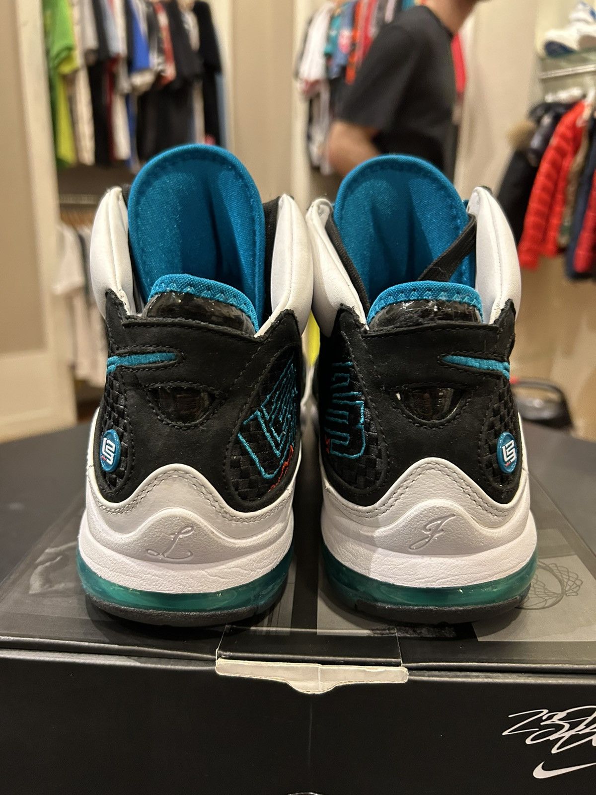 Nike Nike Lebron 7 ‘Red Carpet’ Size US 10.5 / EU 43-44 - 3 Thumbnail