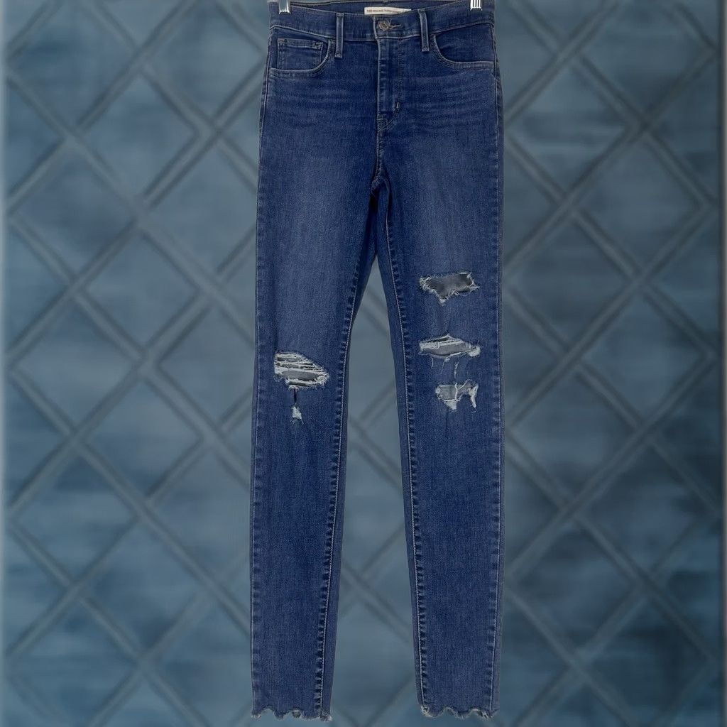 Levi's Levi's 720 High Rise Super Skinny Jeans Womens Size 26 Medium Wash Blue Denim Jeans Slim 31in Inseam Mens? No, Womens Size 26" / US 2 / IT 38 - 1 Thumbnail