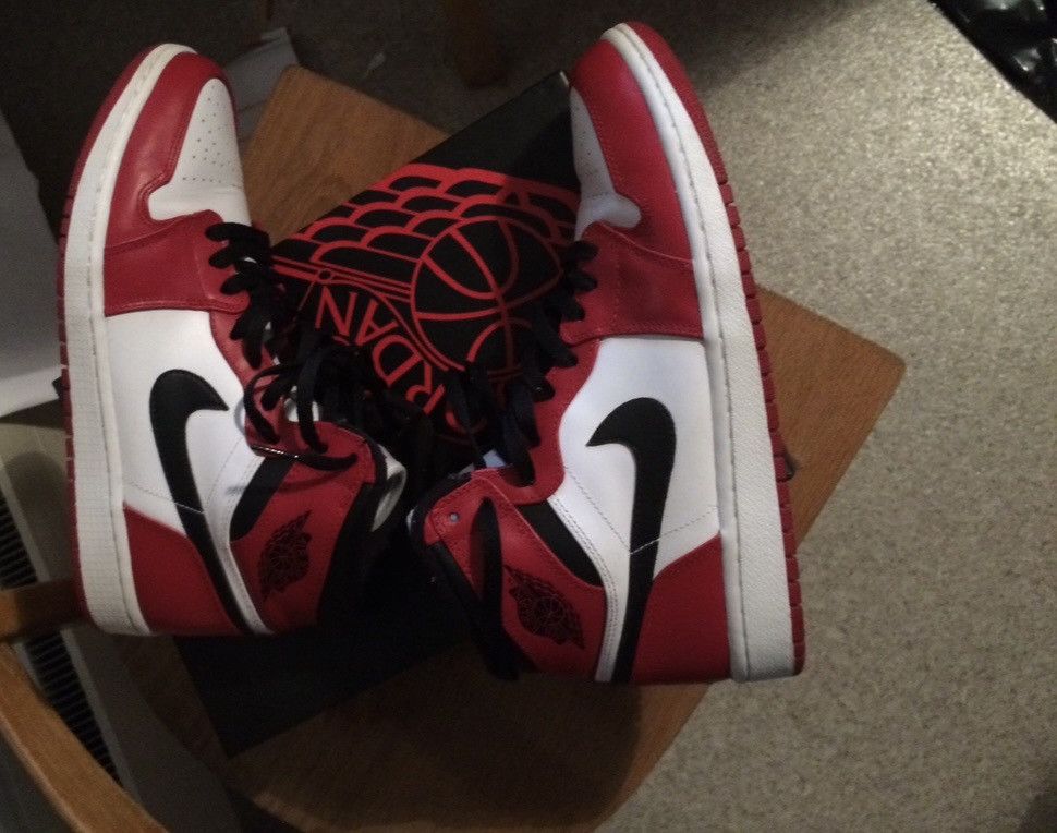 Jordan Brand Jordan 1 Chicago 2013 Size US 9.5 / EU 42-43 - 2 Thumbnail