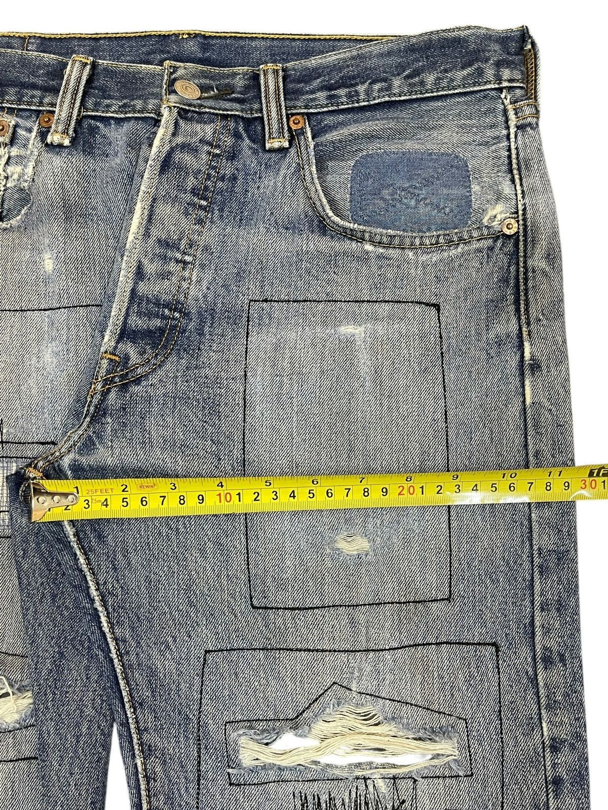 Levi's Vintage Levis 501 Blue Wash Distressed Style Loose Jeans Size US 32 / EU 48 - 15 Thumbnail