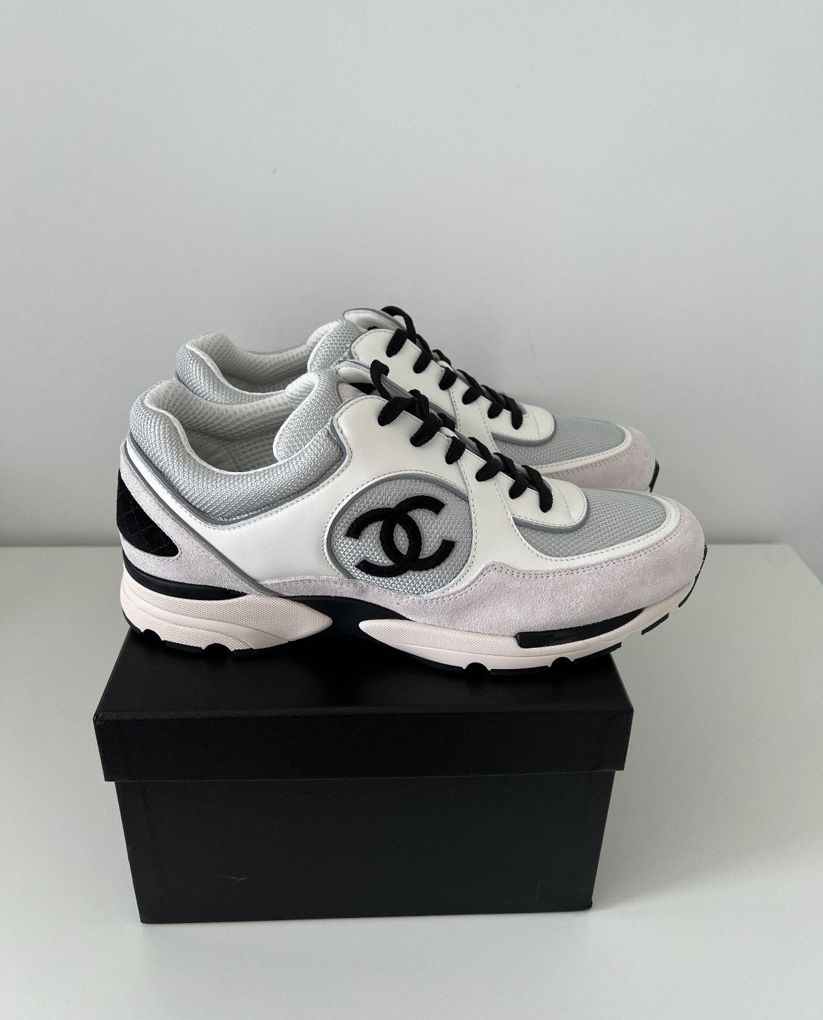 Chanel Chanel Low Top Men Trainer Size US 10 / EU 43 - 4 Thumbnail