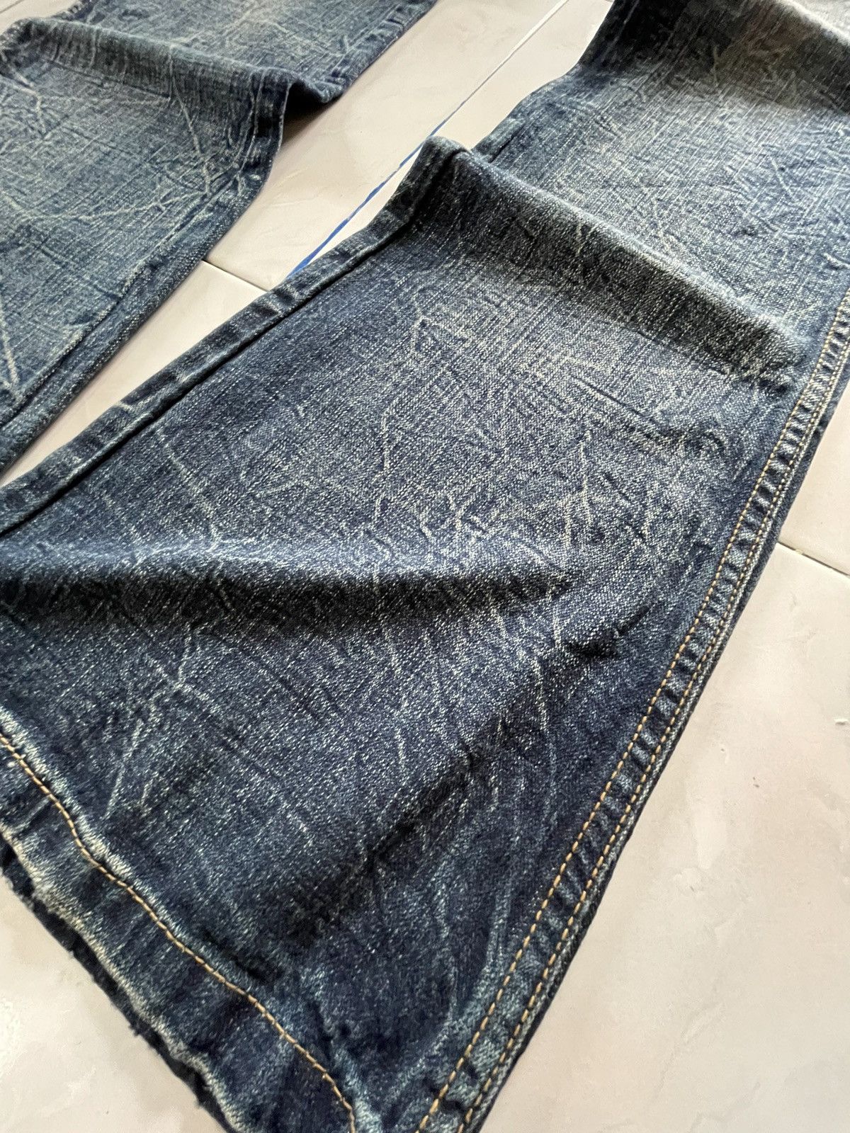 Japanese Brand × Le Grande Bleu (L.G.B.) × Tornado Mart Toto Japan Claws Mark Honeycomb Flare Low Rise Jeans Size US 32 / EU 48 - 7 Thumbnail
