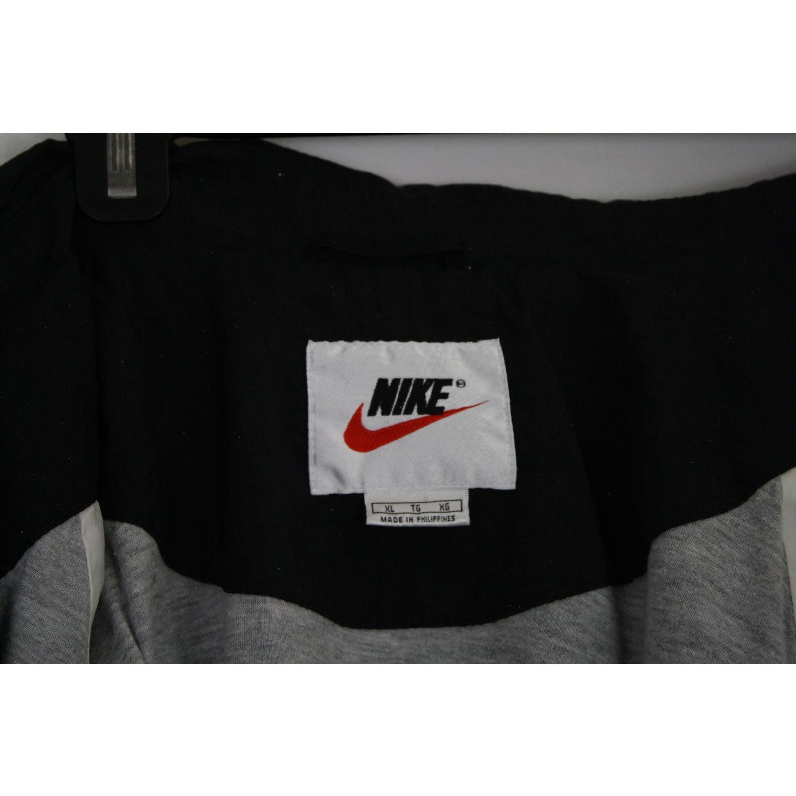 Nike Vintage 90s Nike Big Center Swoosh Lined Windbreaker Jacket Size US XL / EU 56 / 4 - 8 Thumbnail