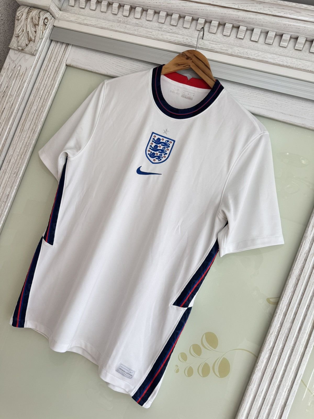 Nike England 2020-2021 Euro Home Soccer Jersey Football Kit Shirt Size US M / EU 48-50 / 2 - 4 Thumbnail