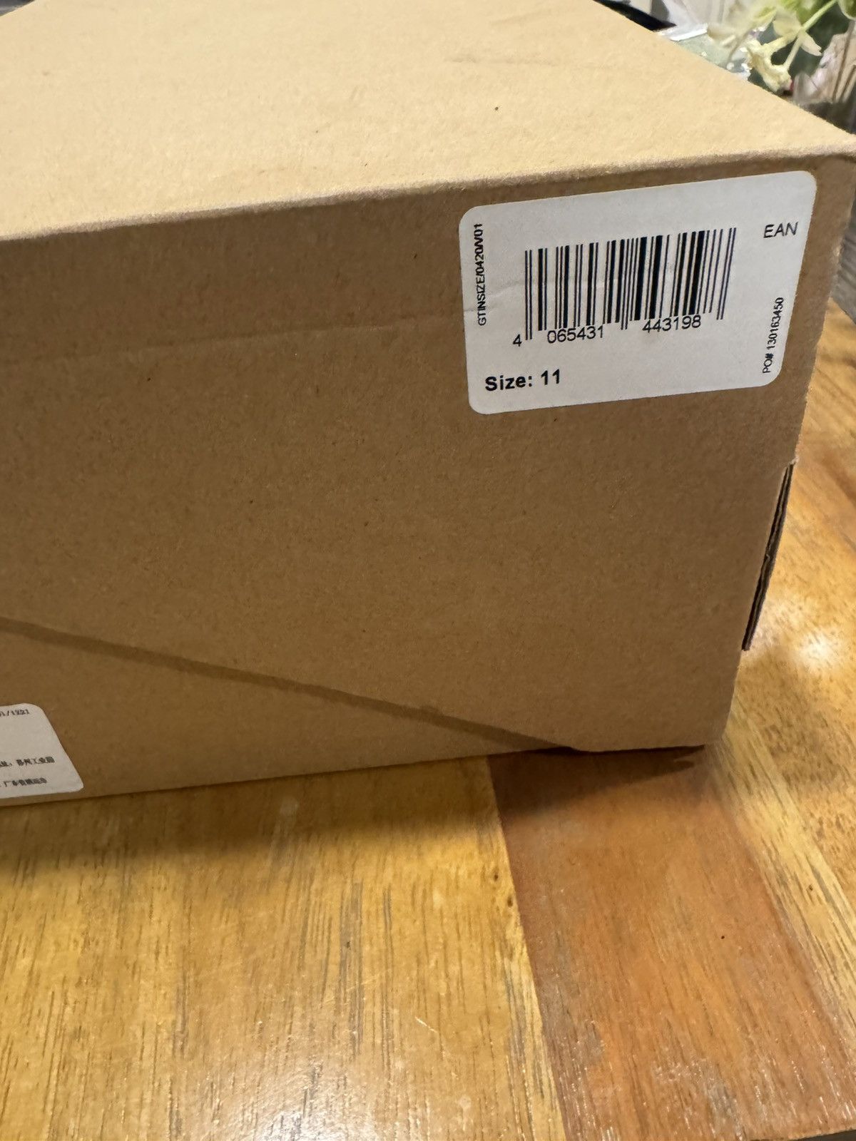Yeezy Yeezy Foam RNR MX Cinder Size US 11 / EU 44 - 7 Thumbnail