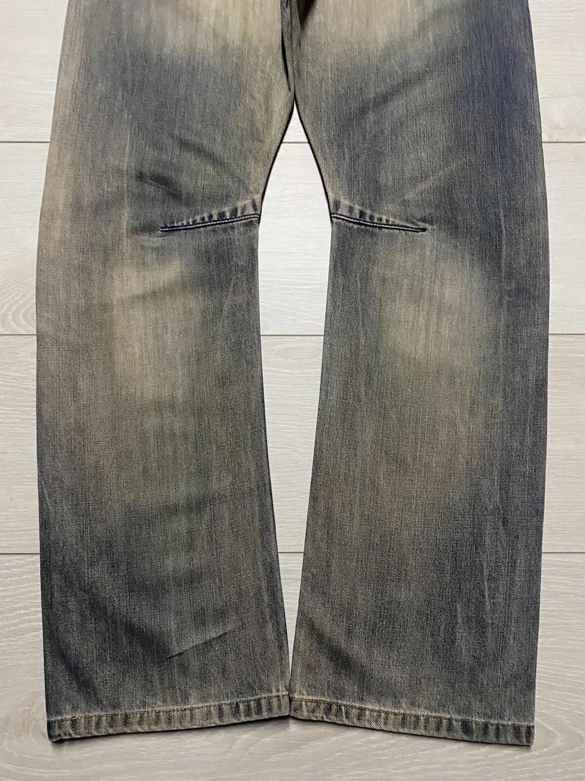 Hysteric Glamour Vintage Back Number Mud Wash Distressed Curve Leg Loose Jean Size US 32 / EU 48 - 6 Thumbnail