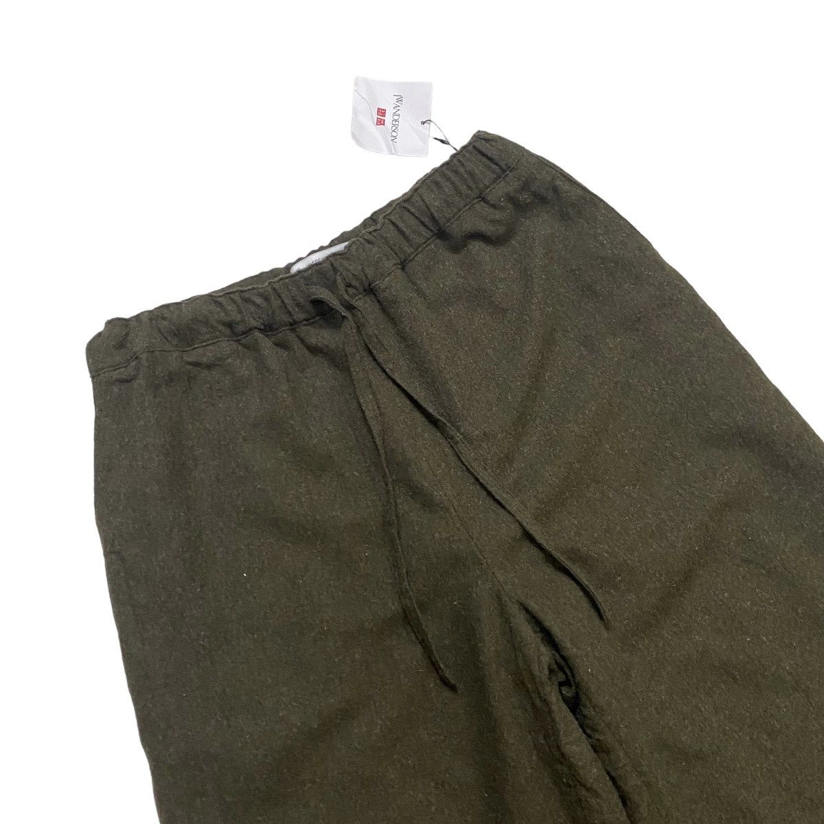 JW Anderson × Uniqlo Jw Anderson X Uniqlo loose fit trousers Size 28" / US 6 / IT 42 - 5 Thumbnail