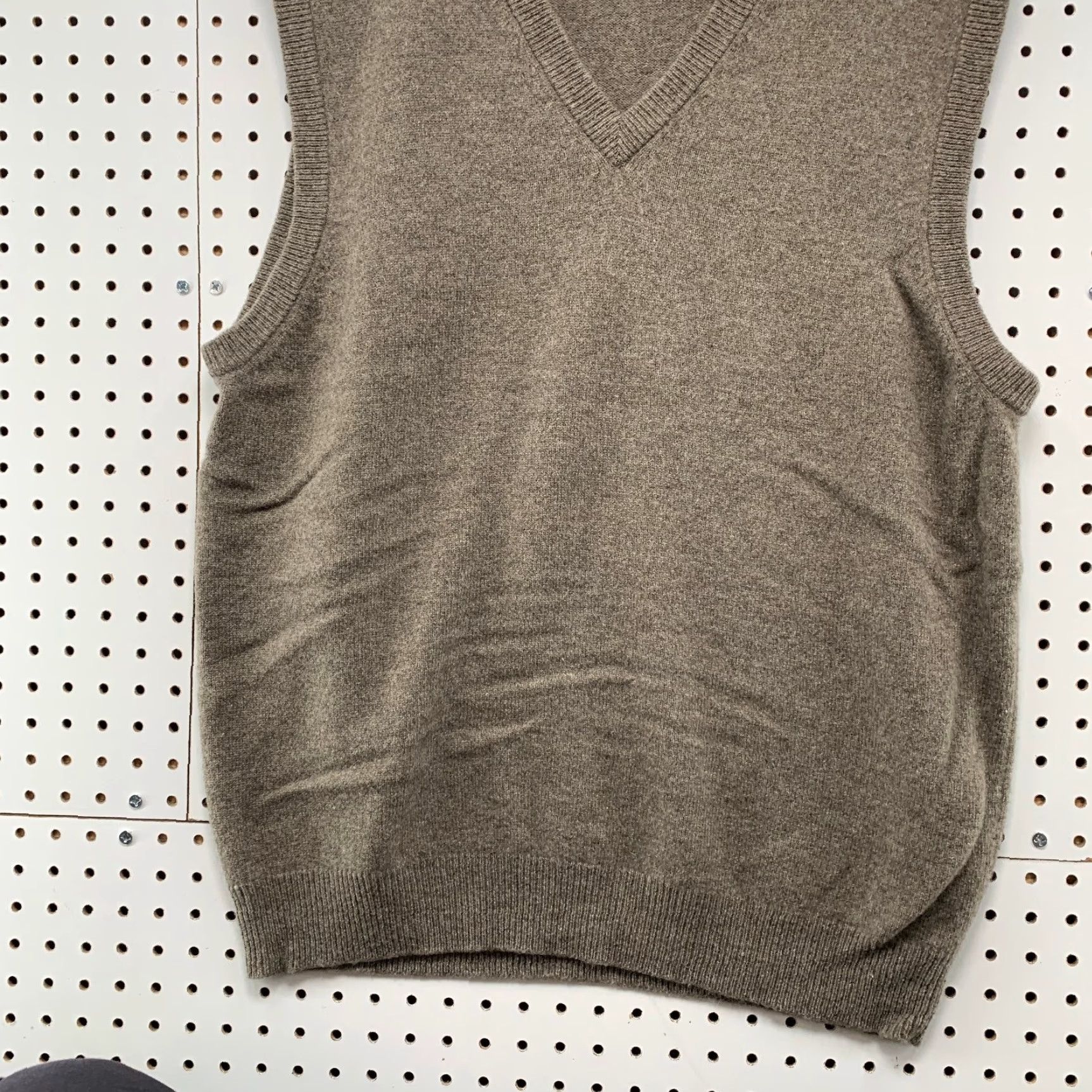 Vintage VINTAGE Clubfellow Sweater Vest Mens XL Tall 100% Lambswool Brown Wool Knit V-Neck Sleeveless Size US XL / EU 56 / 4 - 3 Thumbnail