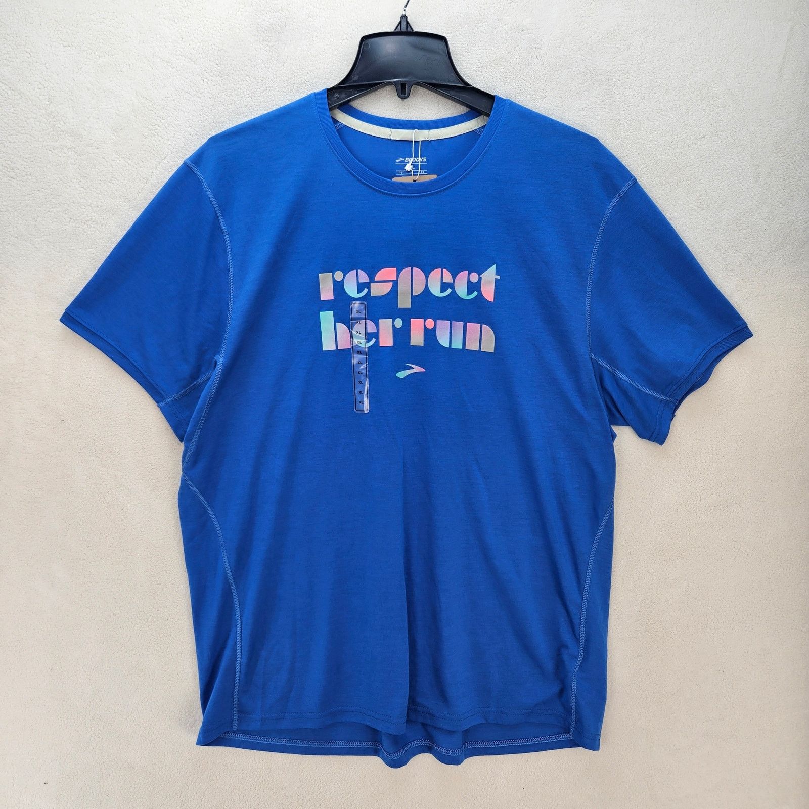Brooks BROOKS WOMEN'S XL DISTANCE GRAPHIC SHORT SLEEVE BLUE TEE Size XL / US 12-14 / IT 48-50 - 1 Thumbnail