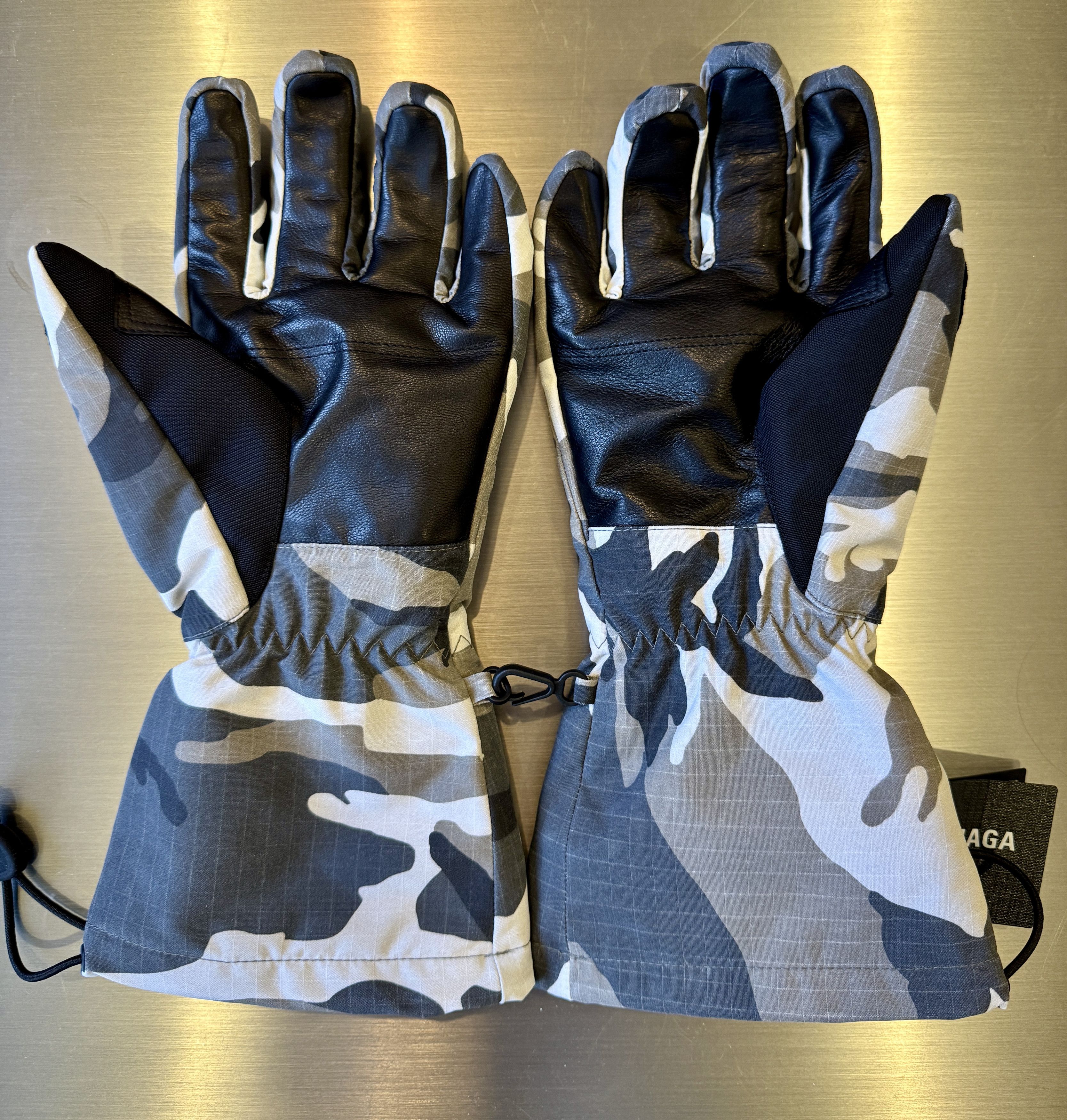 Balenciaga Ski Gloves Size ONE SIZE - 2 Thumbnail