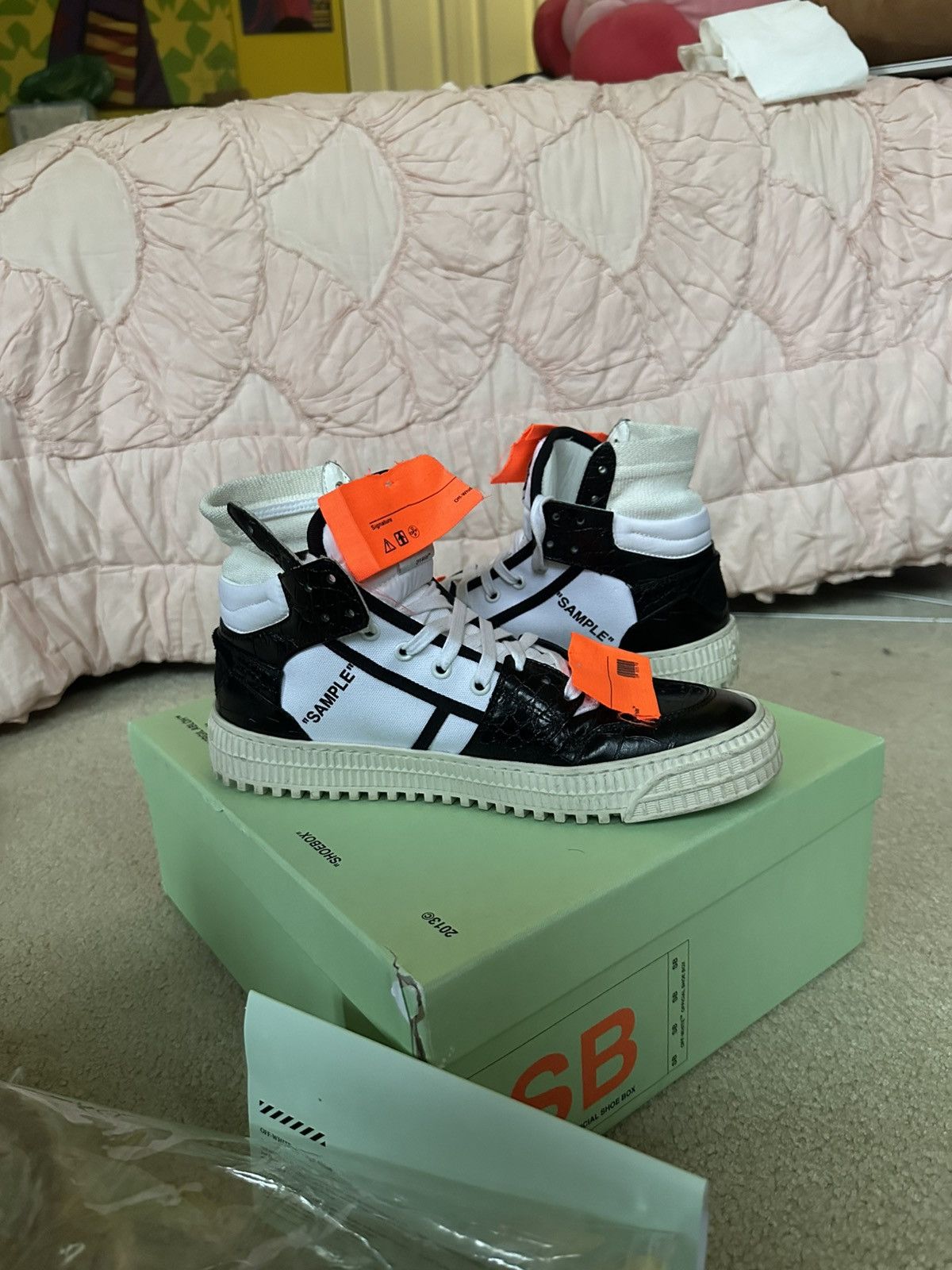 Off-White Off White Hi-Top Sneakers Size US 7.5 / EU 40-41 - 3 Thumbnail