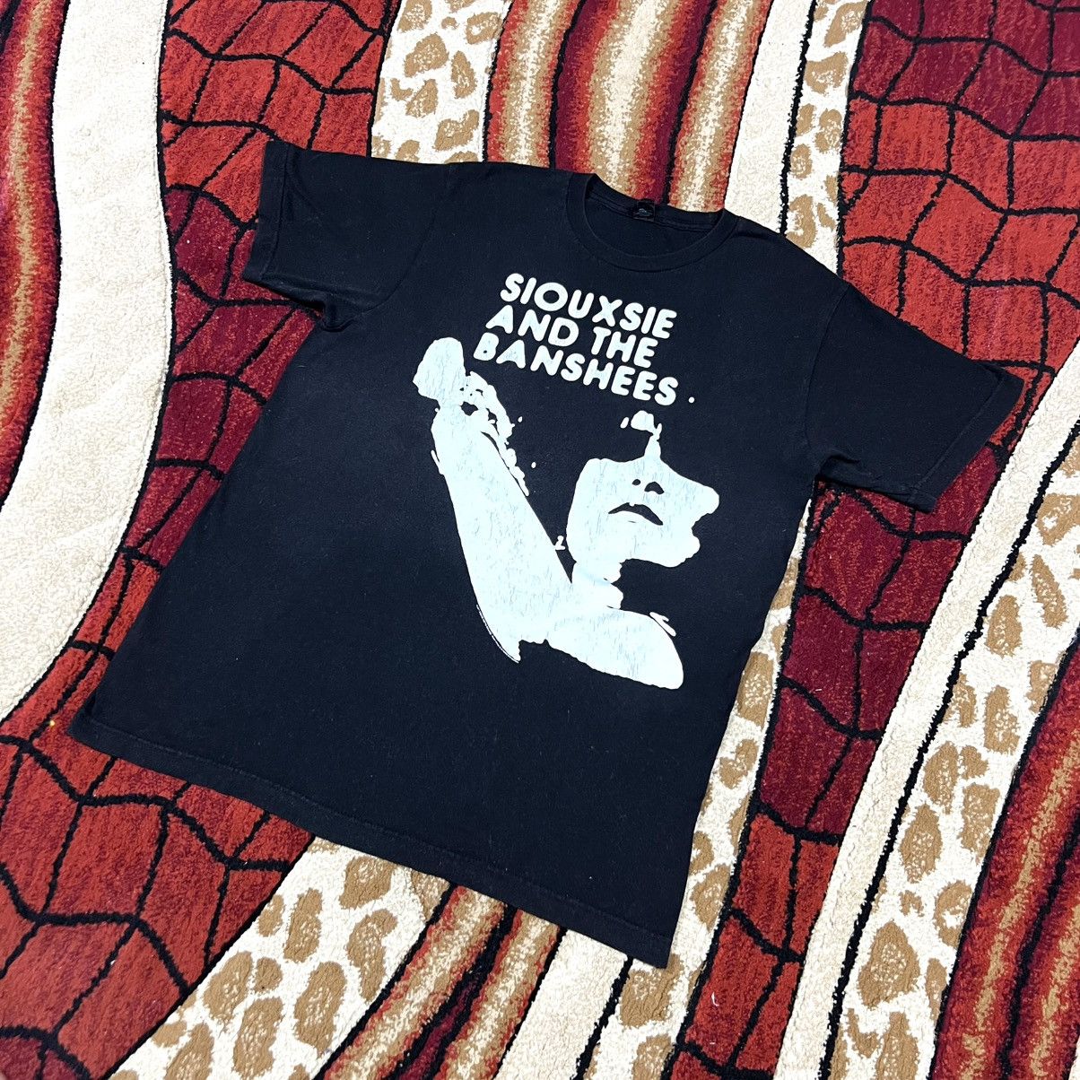 Band Tees Vintage 2011 Siouxsie And The Banshees Band T Shirt Size US L / EU 52-54 / 3 - 2 Thumbnail