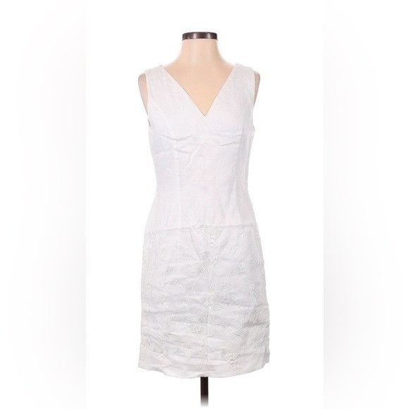 Escada ESCADA EU36/US4 white linen embroidered V-neck lined dress i Size S / US 4 / IT 40 - 1 Thumbnail