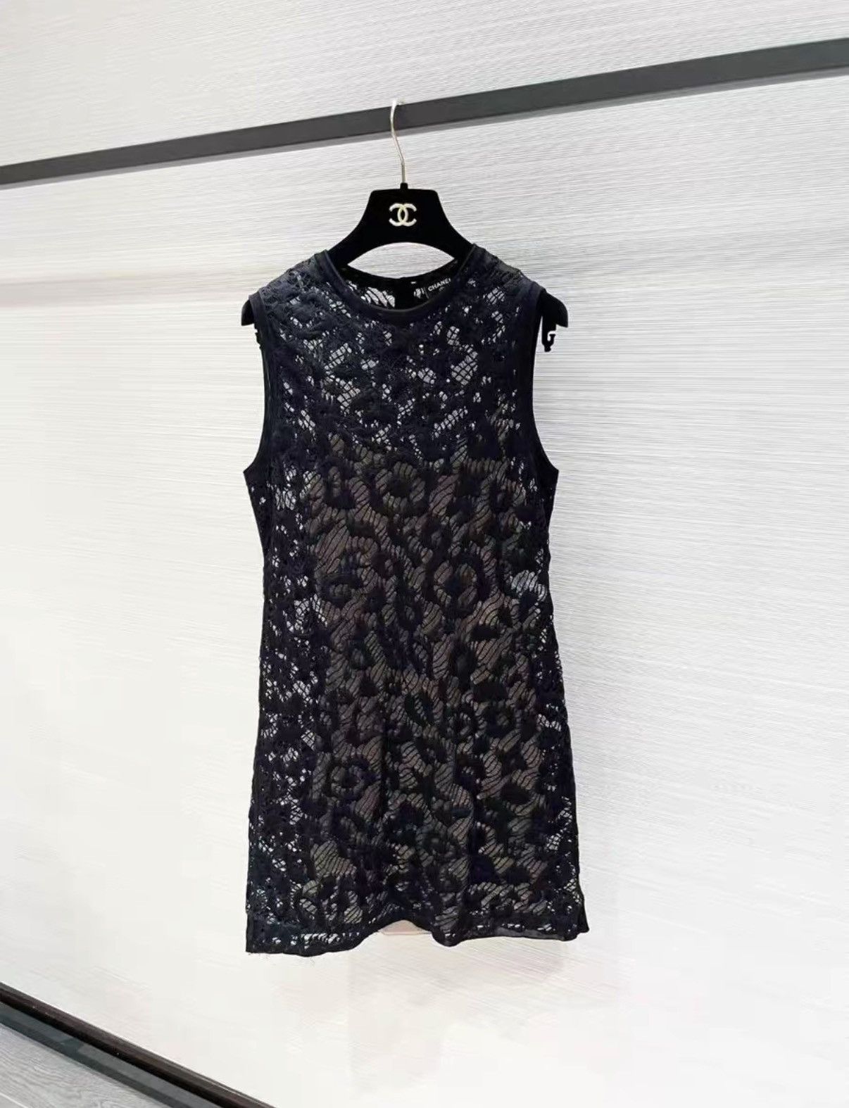 Chanel Chanel Classic Black Sleeveless Lace Dress J33 Size XS / US 0-2 / IT 36-38 - 1 Thumbnail