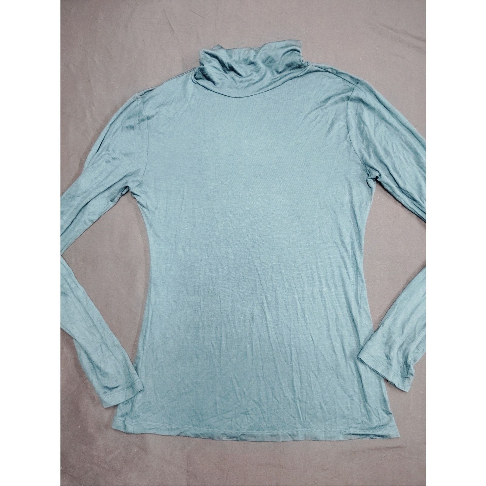 Active Ride Shop Seafoam Active Basic Lightweight Long-Sleeve Turtleneck Top Size L / US 10 / IT 46 - 1 Thumbnail