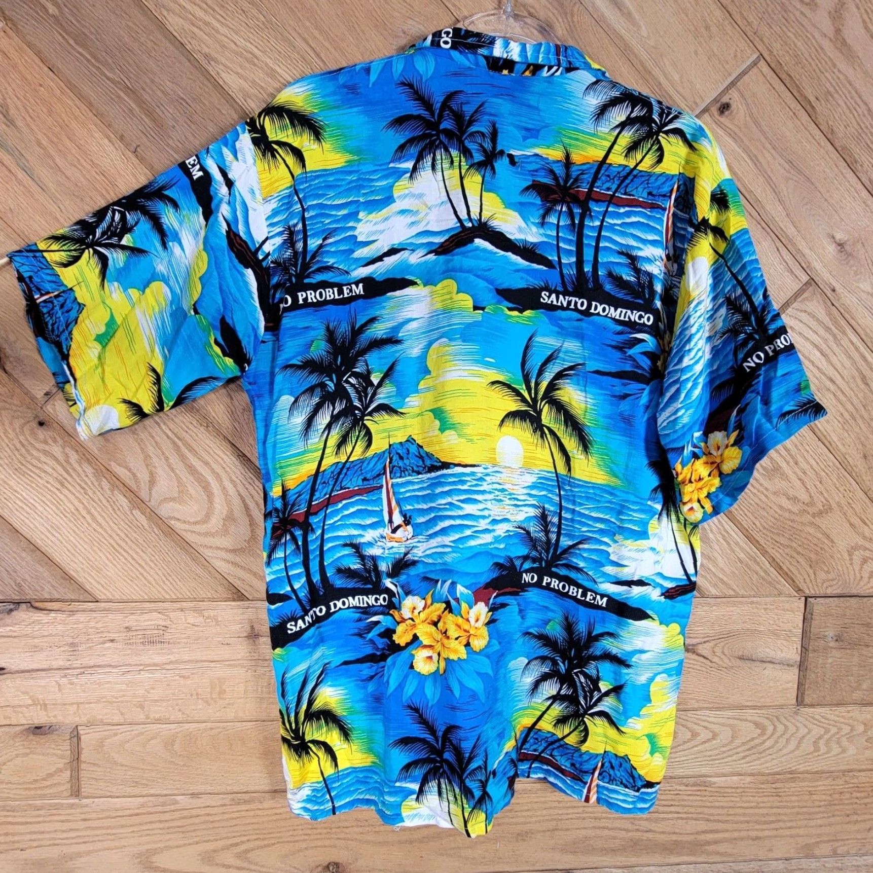 Vintage Tropical Hawaiian Mens Shirt L Short Sleeve Button-Up Floral Blue Hawaiian Beachwear 90s Mens Girls? Size US L / EU 52-54 / 3 - 5 Thumbnail