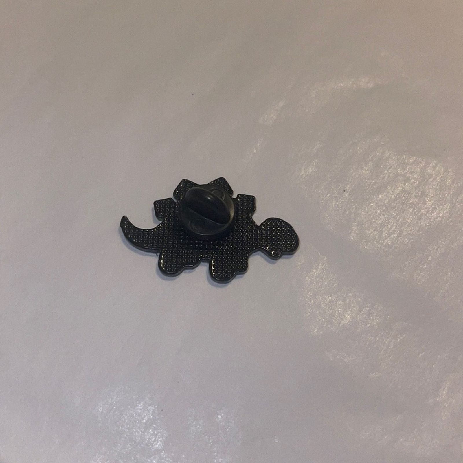 Other Happy Dinosaur Pin Brooch Size ONE SIZE - 3 Thumbnail