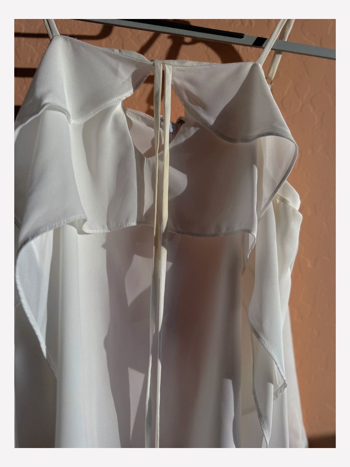 Guess GUESS White Ruffle Chiffon Halter Top – Elegant & Flowy Size M / US 6-8 / IT 42-44 - 4 Thumbnail