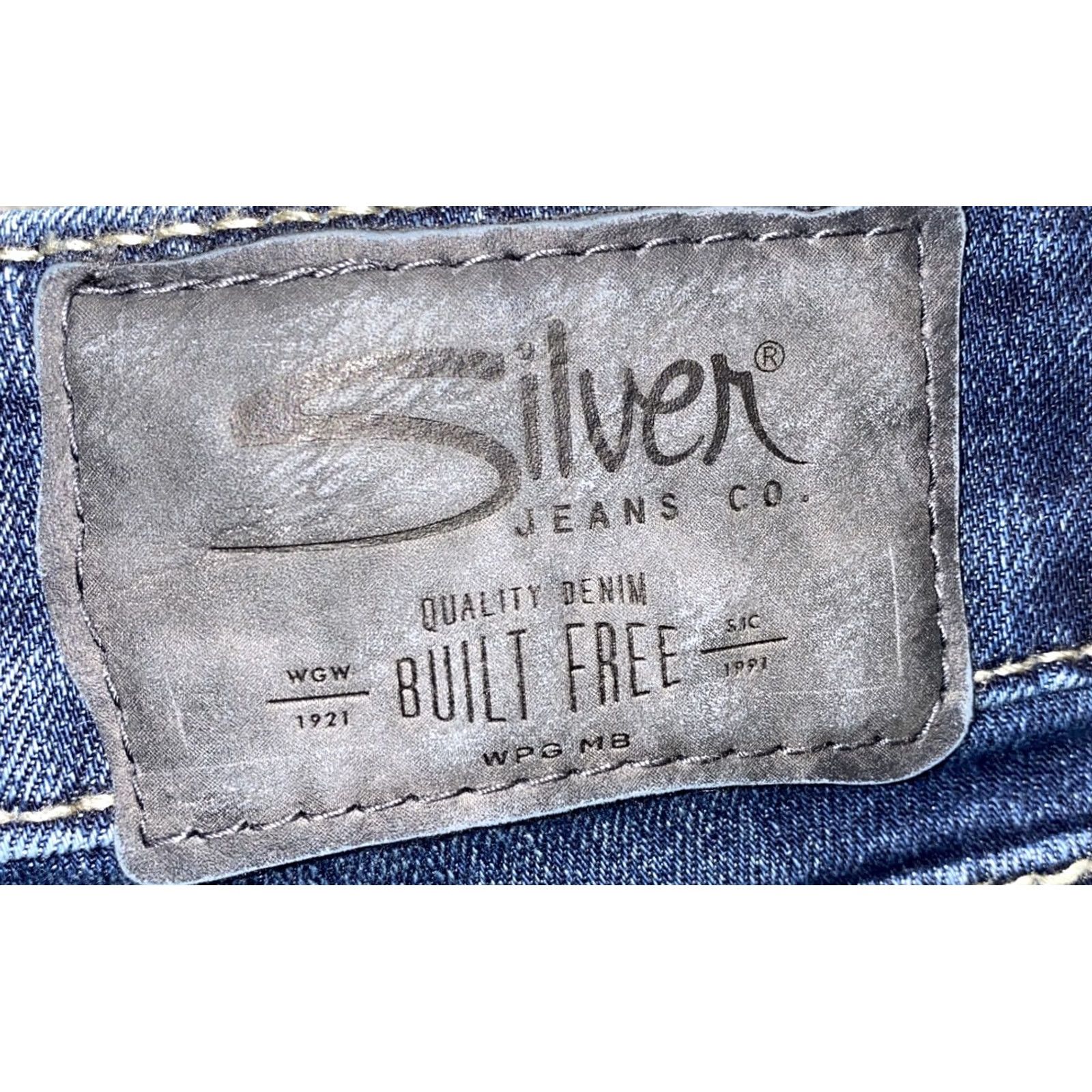 Silver Jeans Co. Silver Jeans Elyse Womens Capri Denim Zip Fly 28x22.5 Blue Cotton Blend Capris Womens Regular Denim Jeans 2X Site Size 28" / US 6 / IT 42 - 6 Thumbnail