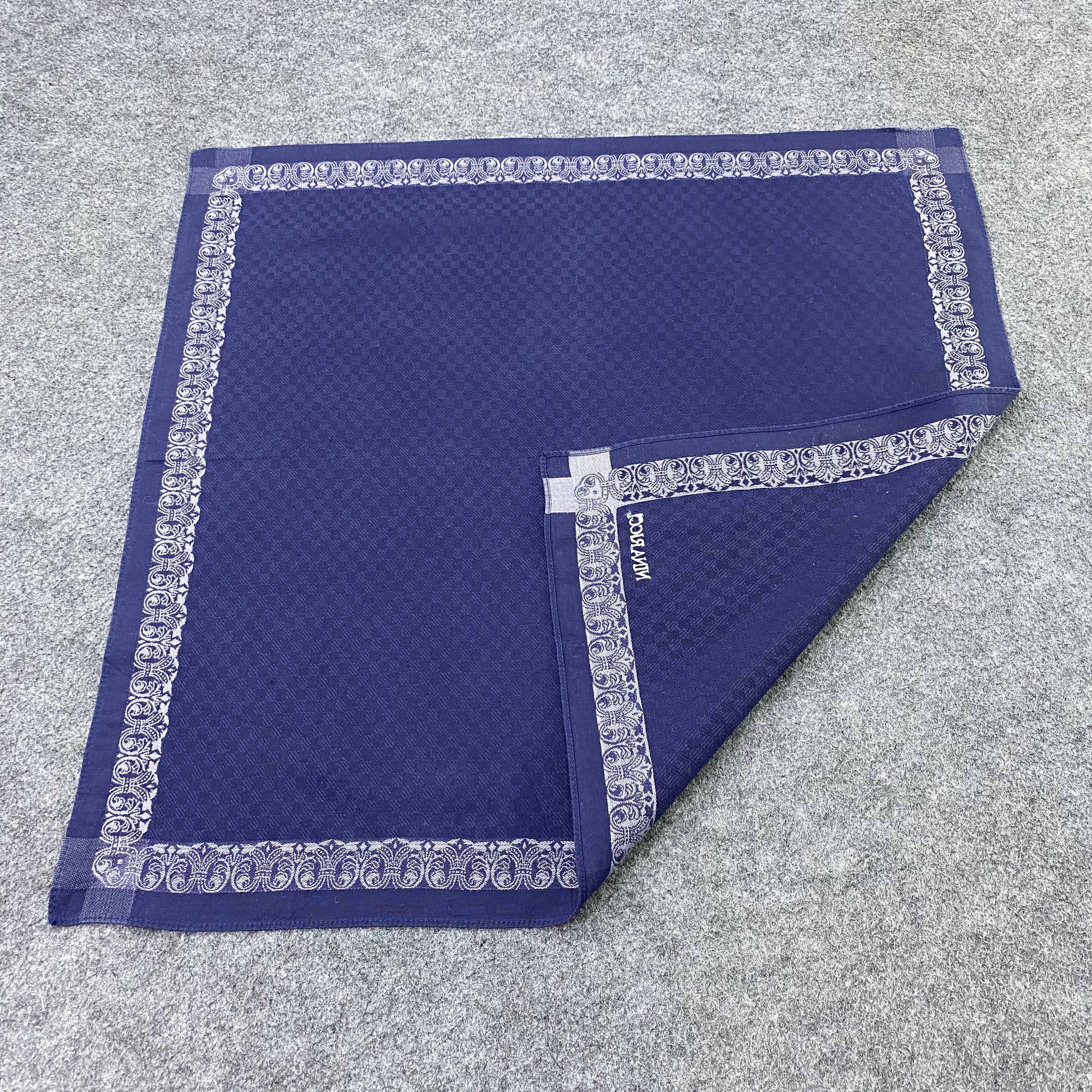 Nina Ricci Nina Ricci Handkerchief / Bandana / Neckerchief-B2322 Size ONE SIZE - 5 Thumbnail