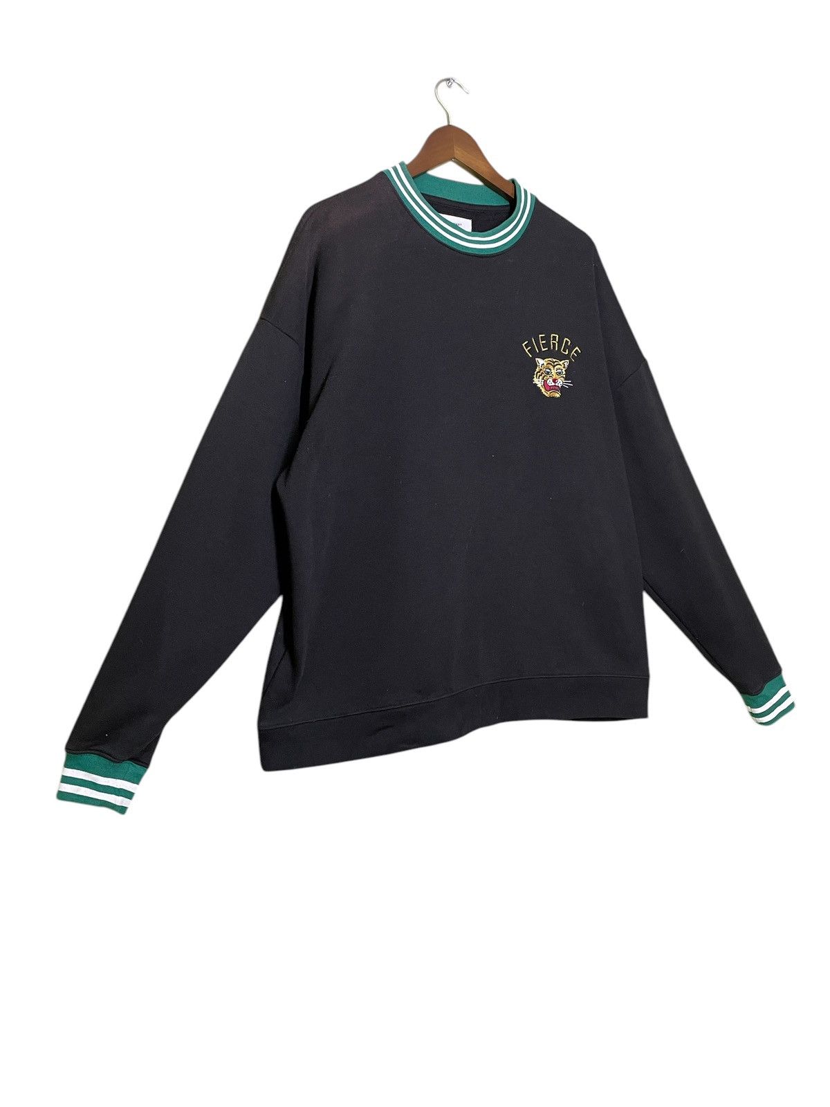 Other Fierge embroidered small logo crewneck sweatshirt Size US M / EU 48-50 / 2 - 3 Thumbnail