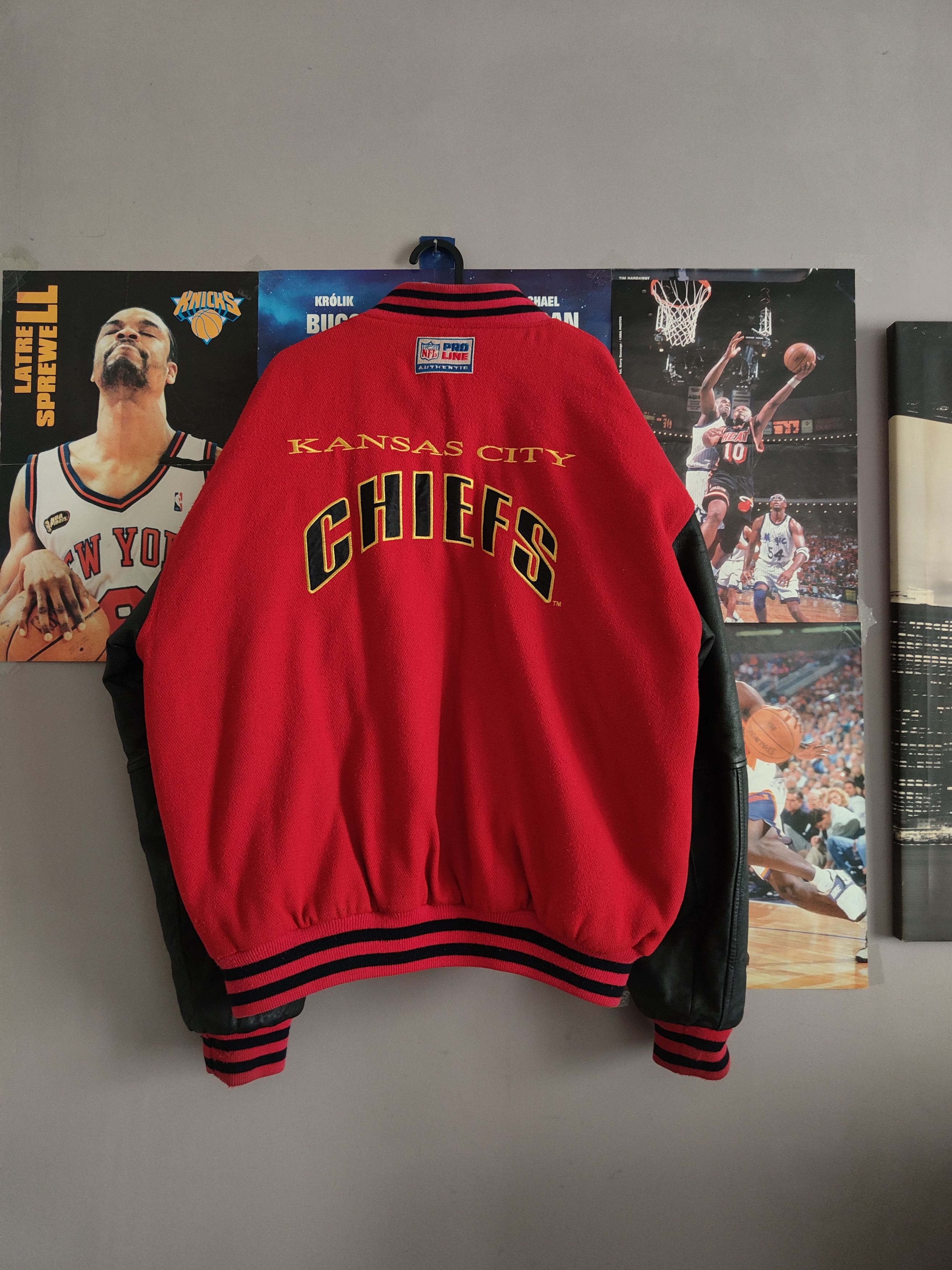 Logo Athletic 90s Vintage NFL Pro Line Kansas City Chiefs Varsity Jacket Size US XL / EU 56 / 4 - 8 Thumbnail