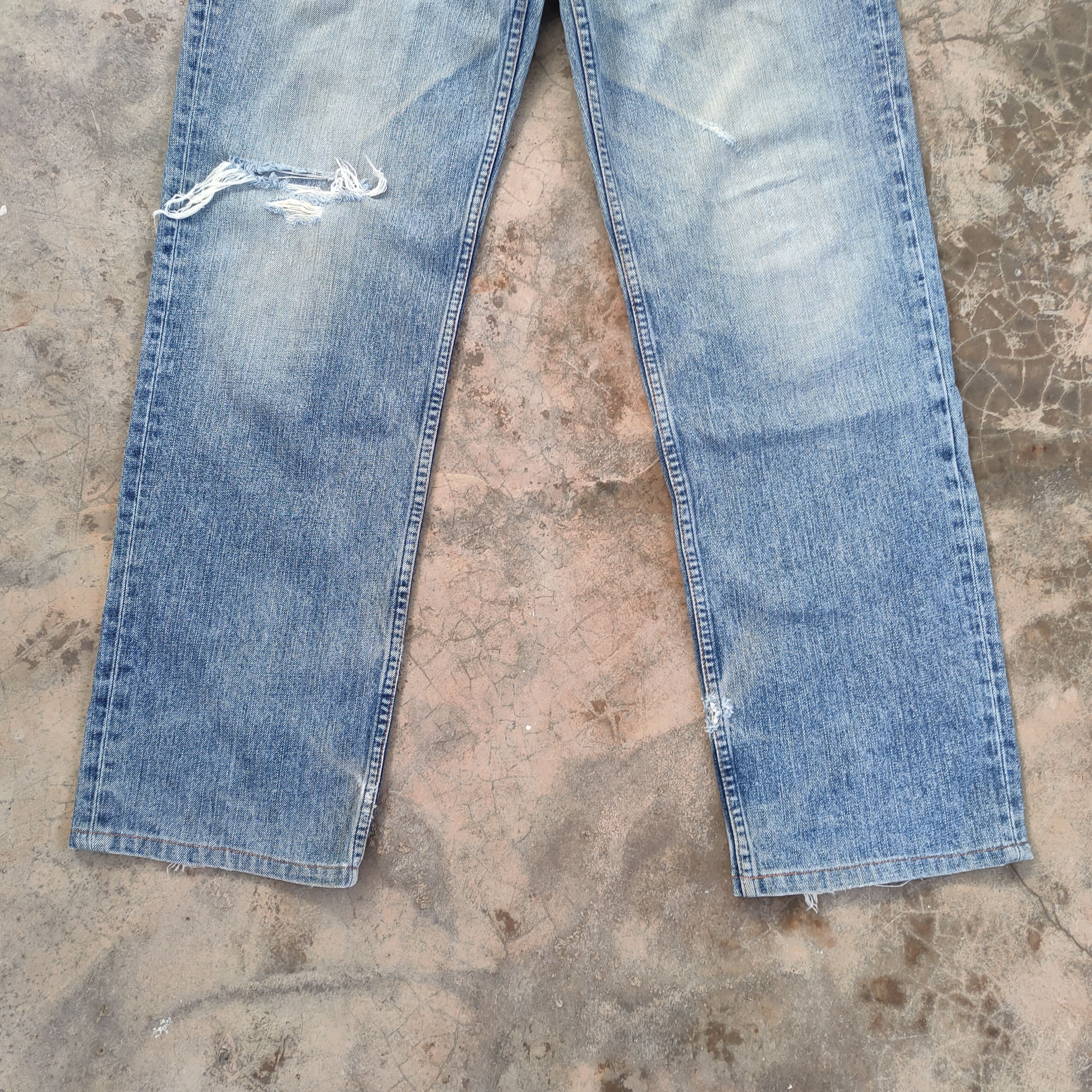 Levi's Vintage Clothing LEVI'S VINTAGE 502 DISTRESSED JEAN DENIM PANTS Size US 36 / EU 52 - 4 Thumbnail