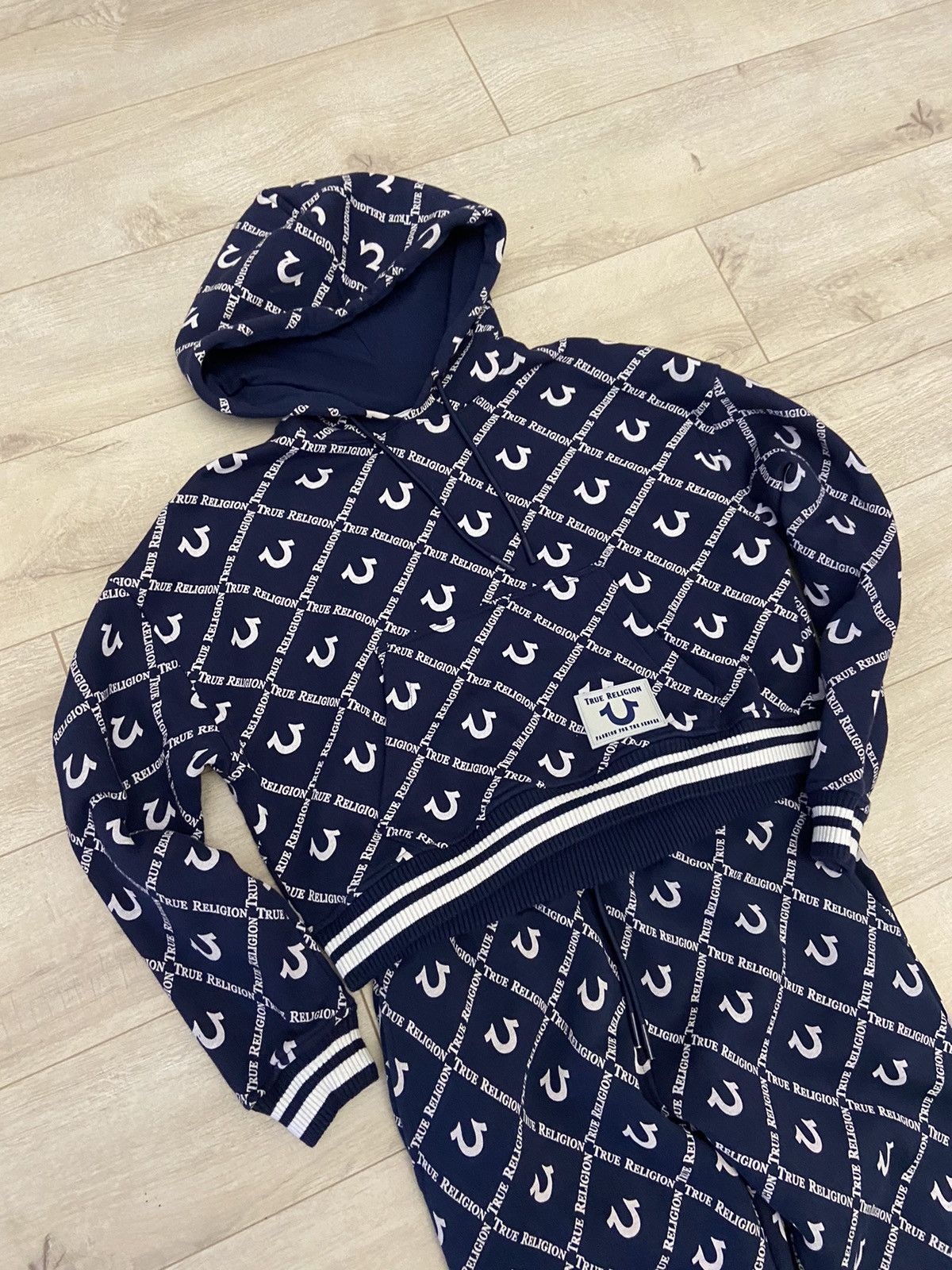 True Religion True Religion Track Suit Hoodie + Pants Size S / US 4 / IT 40 - 2 Thumbnail