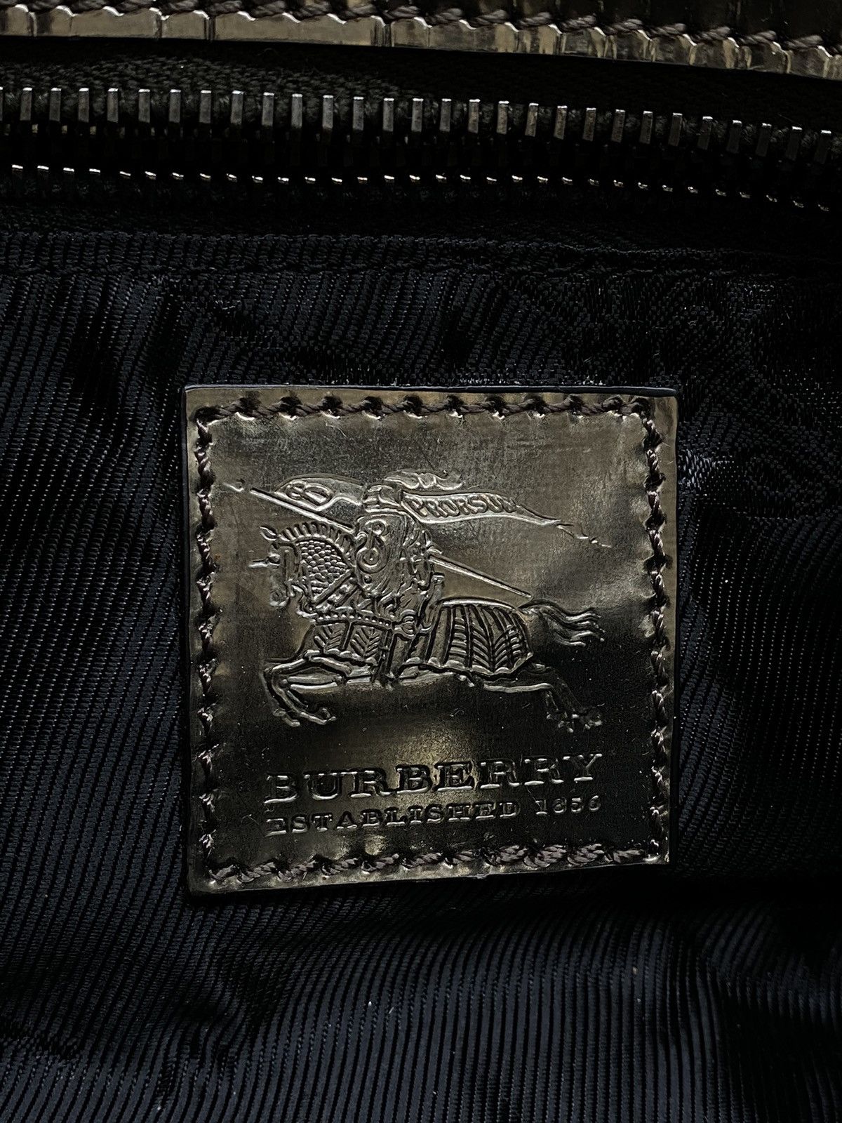 Burberry Burberry Leather Metallic Clutch Size ONE SIZE - 13 Thumbnail