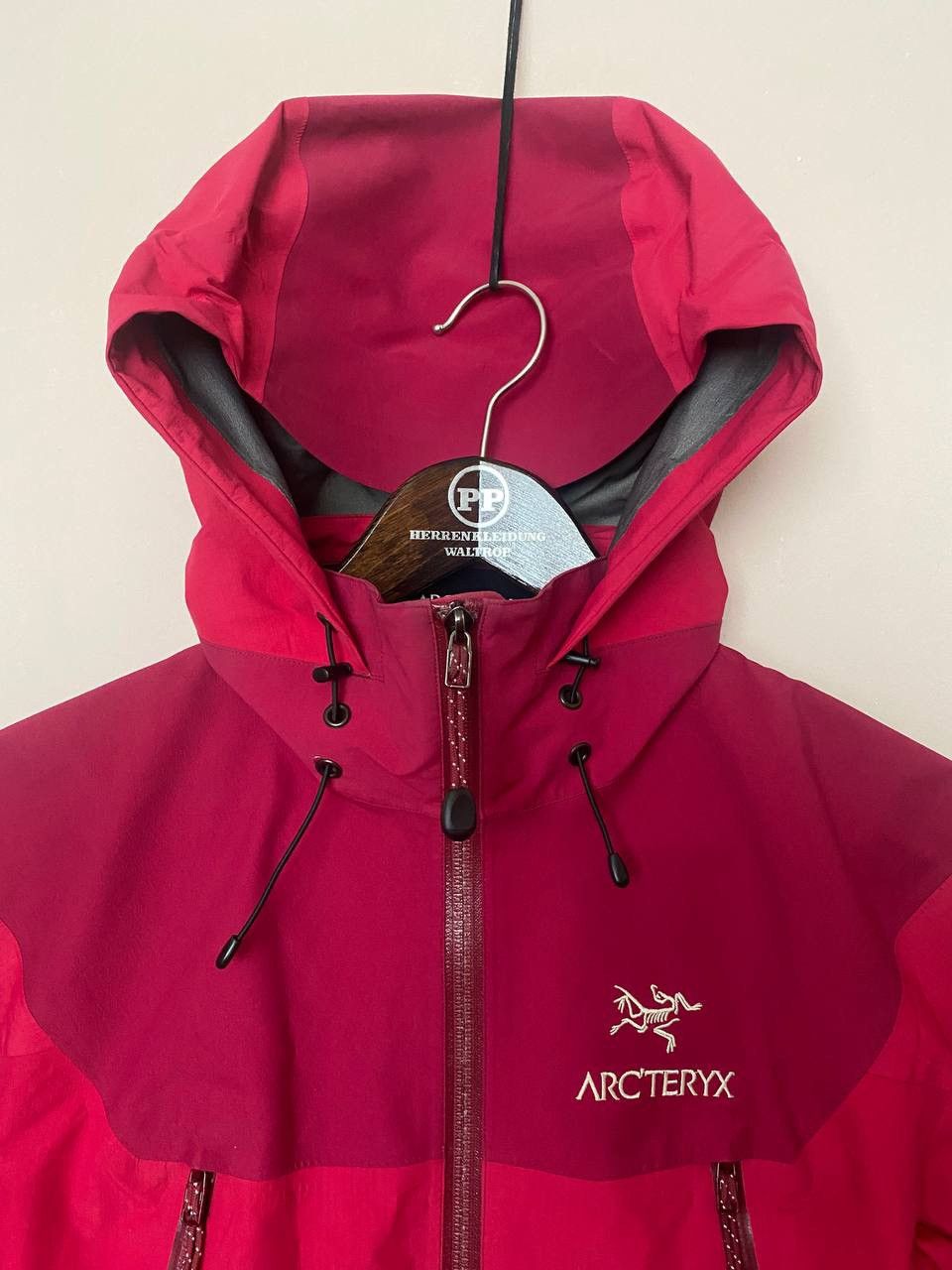 Arc'teryx Arc’teryx Gore-tex Pro Shell jacket pink Size M / US 6-8 / IT 42-44 - 7 Thumbnail