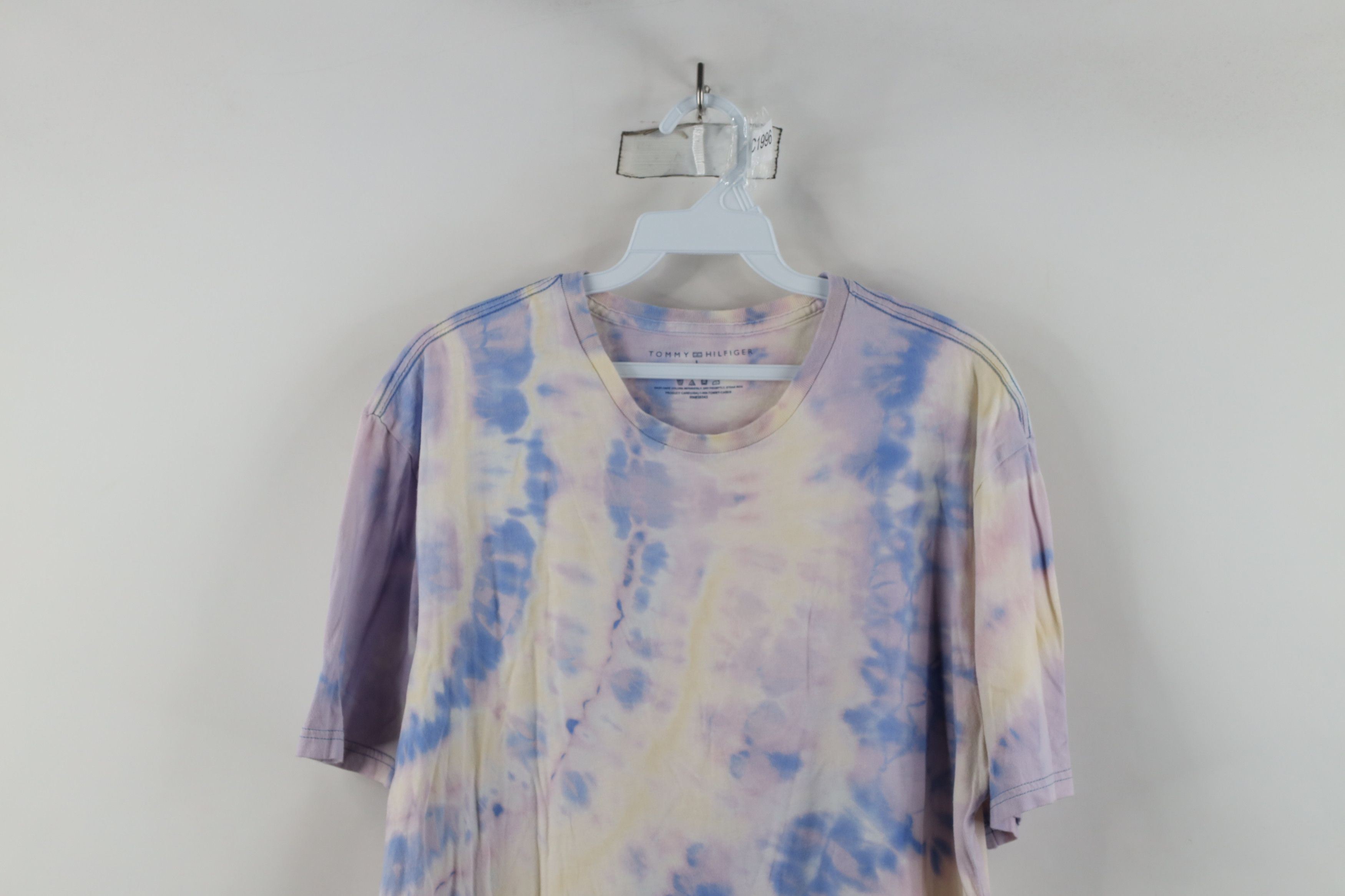 Tommy Hilfiger × Vintage Vintage Y2K Tommy Hilfiger Wash Short Sleeve T-Shirt Cotton Size US L / EU 52-54 / 3 - 2 Thumbnail