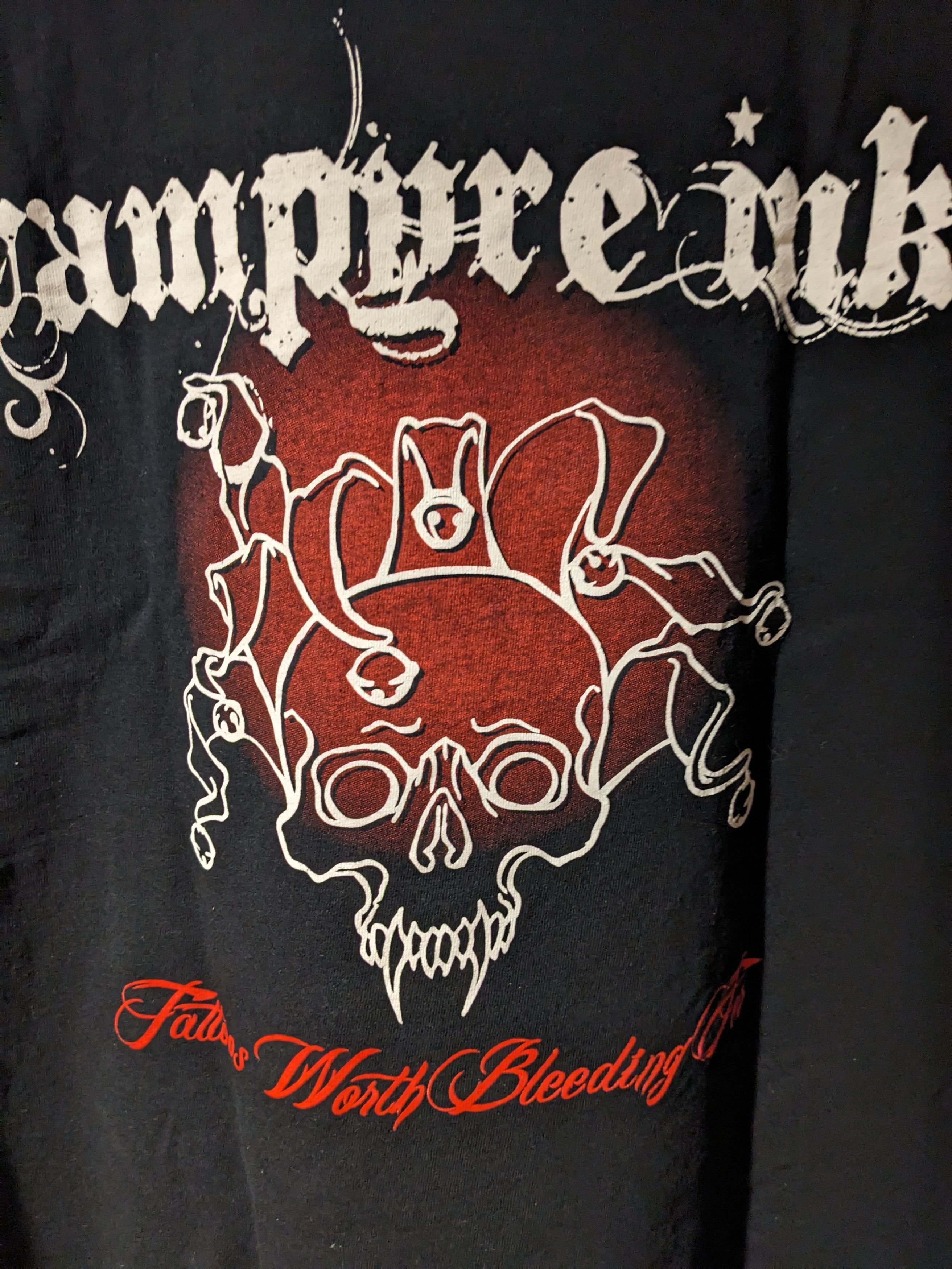 Gildan Vintage 2010's Vampyre Ink Miami Tattoos Worth Bleed T-Shirt Size US XXL / EU 58 / 5 - 5 Thumbnail
