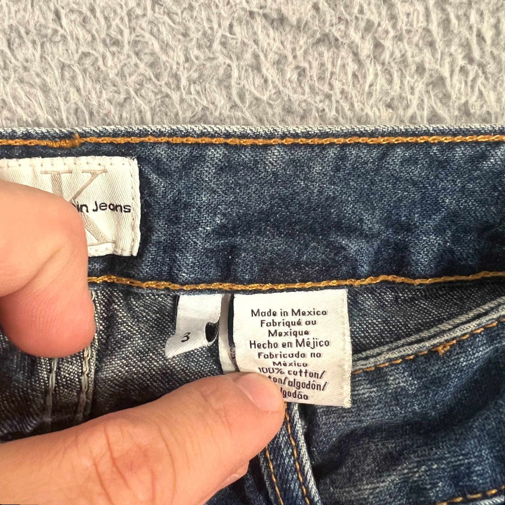 Calvin Klein VINTAGE Calvin Klein Jeans Women Flared Pants 28 Blue Denim 90s Classic Size 26" / US 2 / IT 38 - 7 Thumbnail