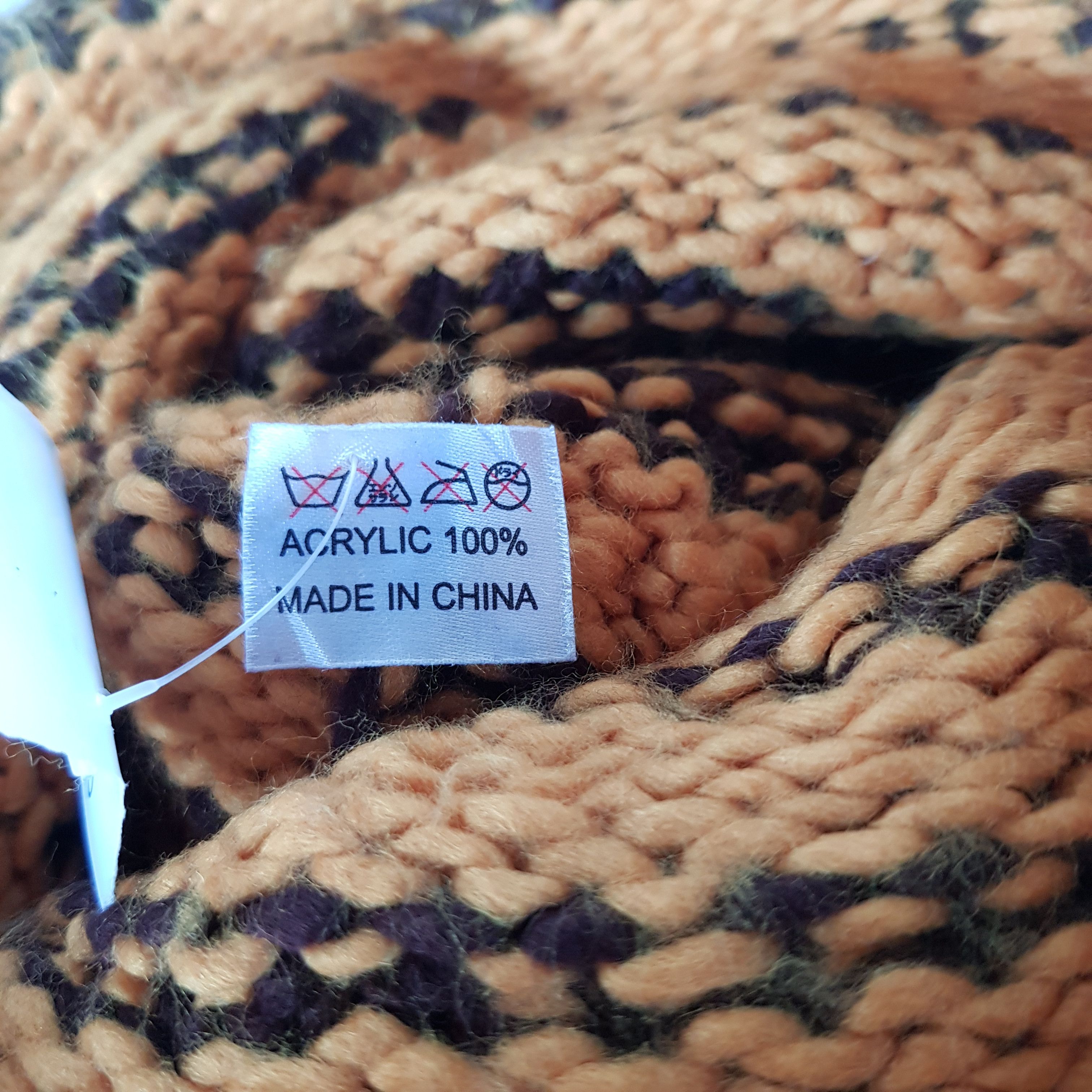 Other Vintage Japanese Crochet Beanie Pom Pom Snow Caps Hats. Size ONE SIZE - 6 Thumbnail