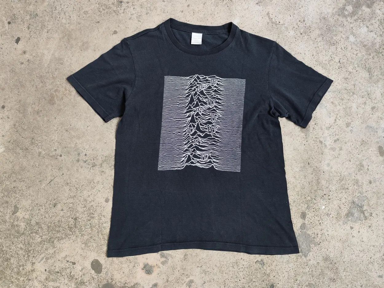 Number (N)ine SS01 Number (N)ine Joy Division "Unknown Pleasures" Tee Size US M / EU 48-50 / 2 - 2 Thumbnail