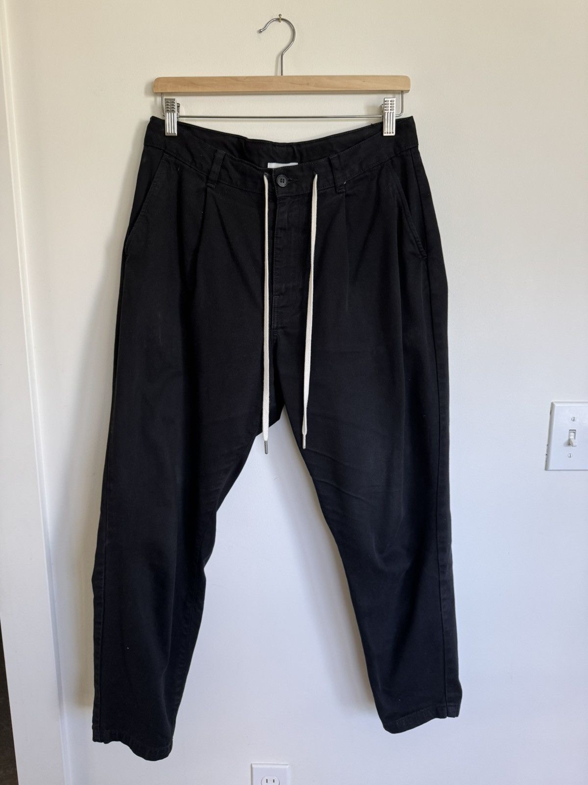 Preowned - John Elliott Black Cropped Pleated Chinos - M/30