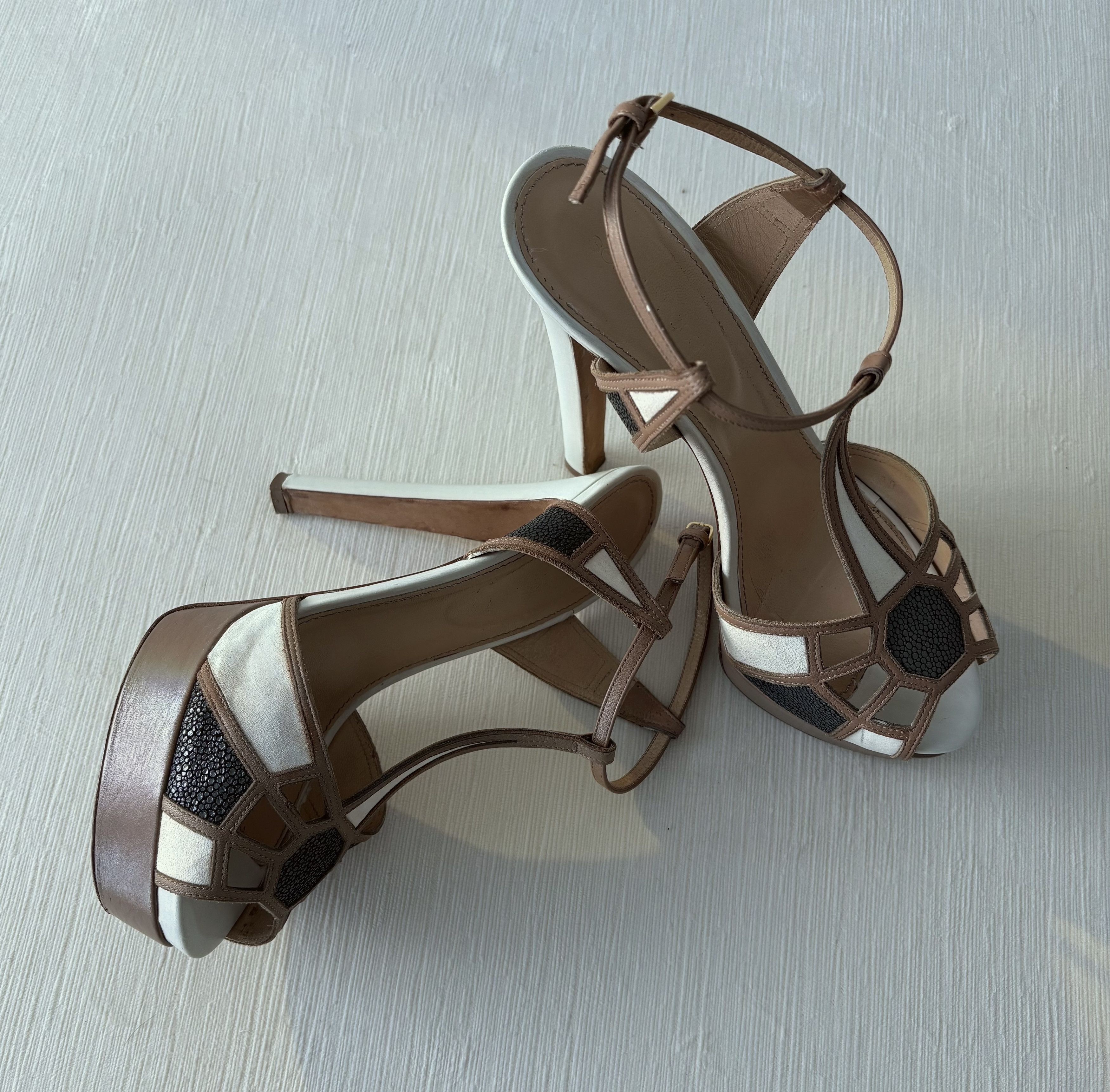 Sergio Rossi Sergio Rossi Leather & Suede Cage Platform Heels Size 39.5 Size US 9.5 / IT 39.5 - 4 Thumbnail