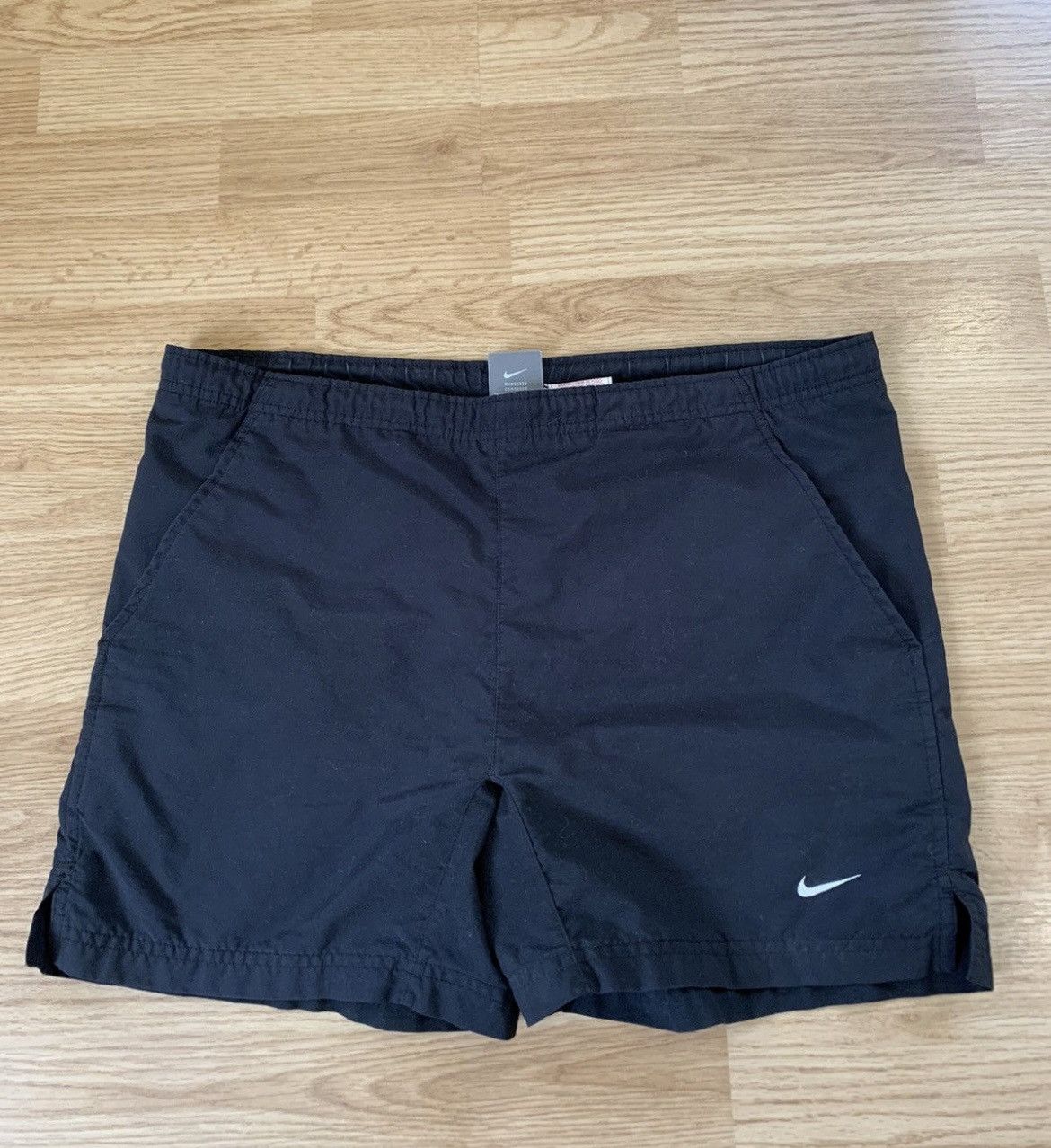 Nike Vintage Nike Nylon Shorts Size US 30 / EU 46 - 1 Thumbnail