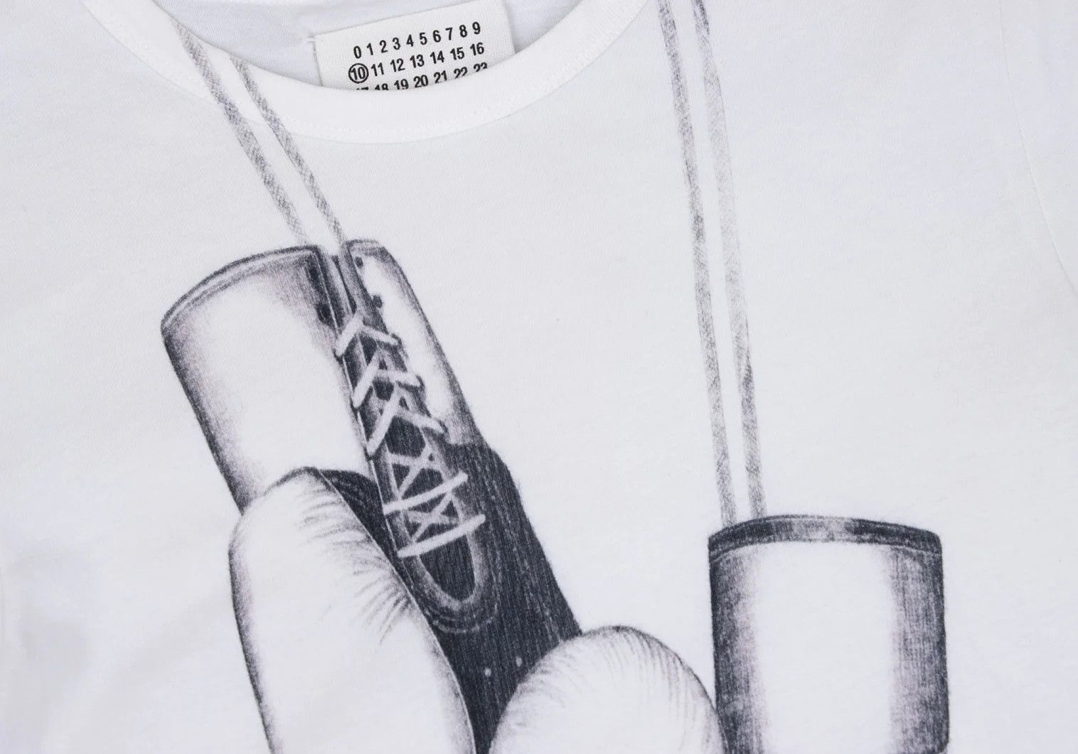 Maison Margiela Cotton Graphic Print T-Shirt in White Size 46 Size US S / EU 44-46 / 1 - 6 Thumbnail